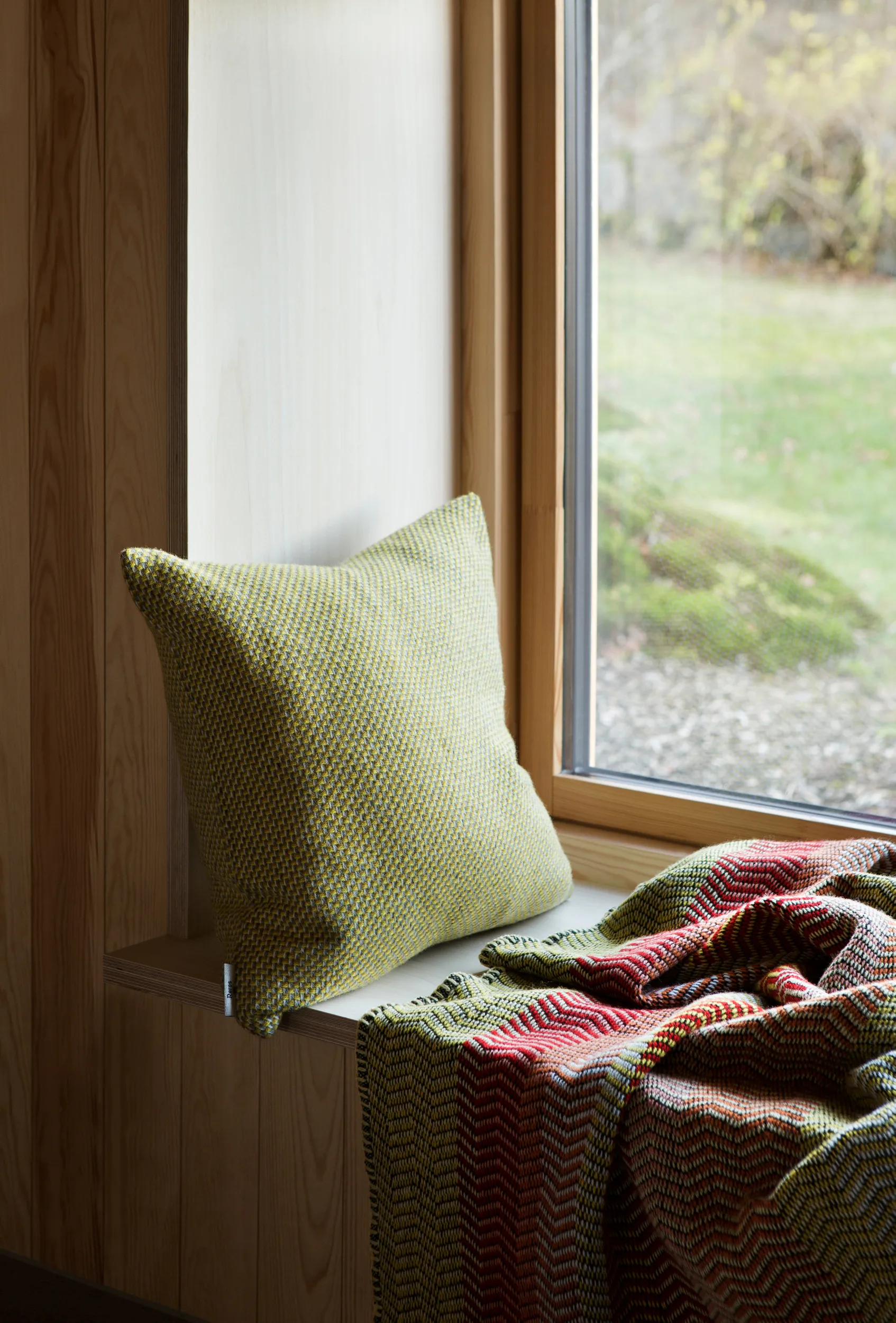 Fri 毯子 150x200 cm, Summer 红色 Røros Tweed