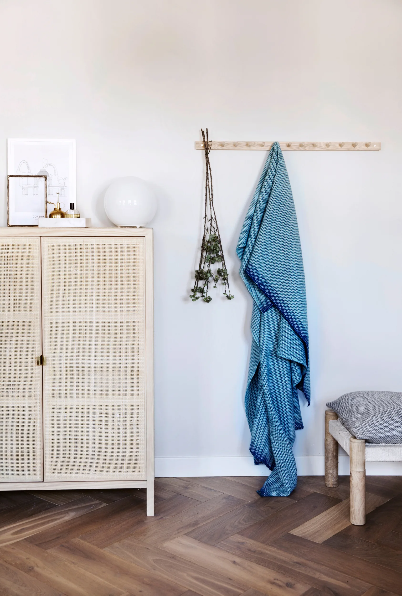 Una 巫娜 纯色羊羔毛毯子 150x200 cm, 蓝色 Røros Tweed