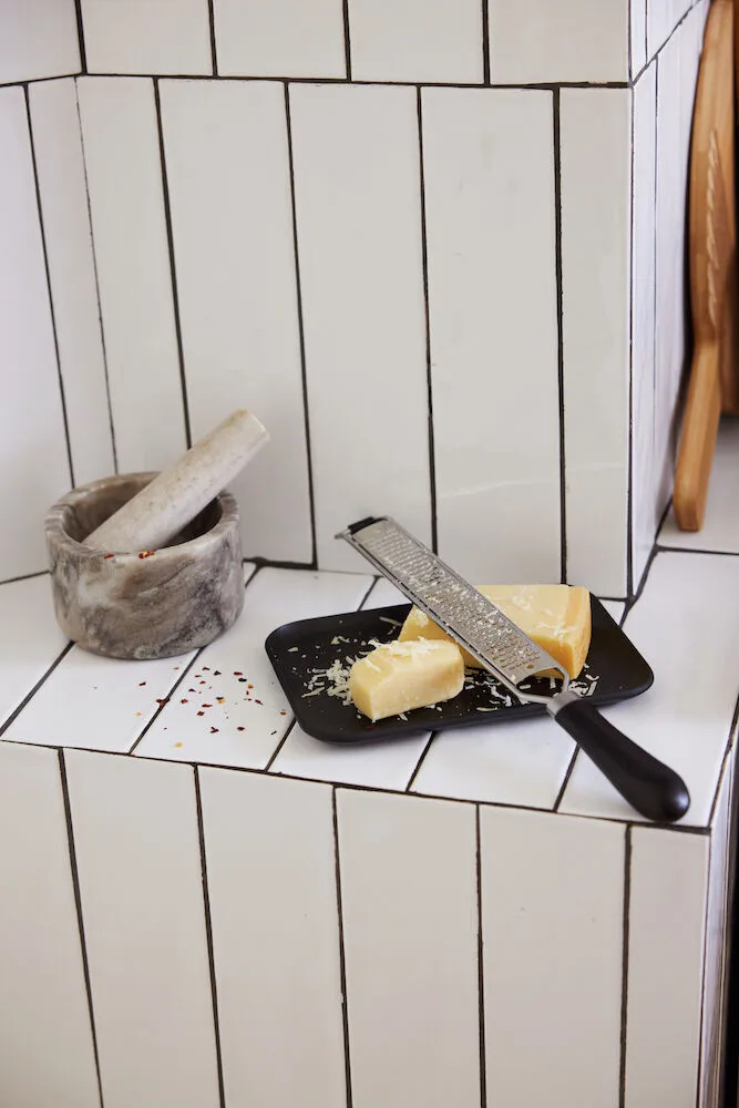 Astrid grater, 黑色-银色 Sagaform