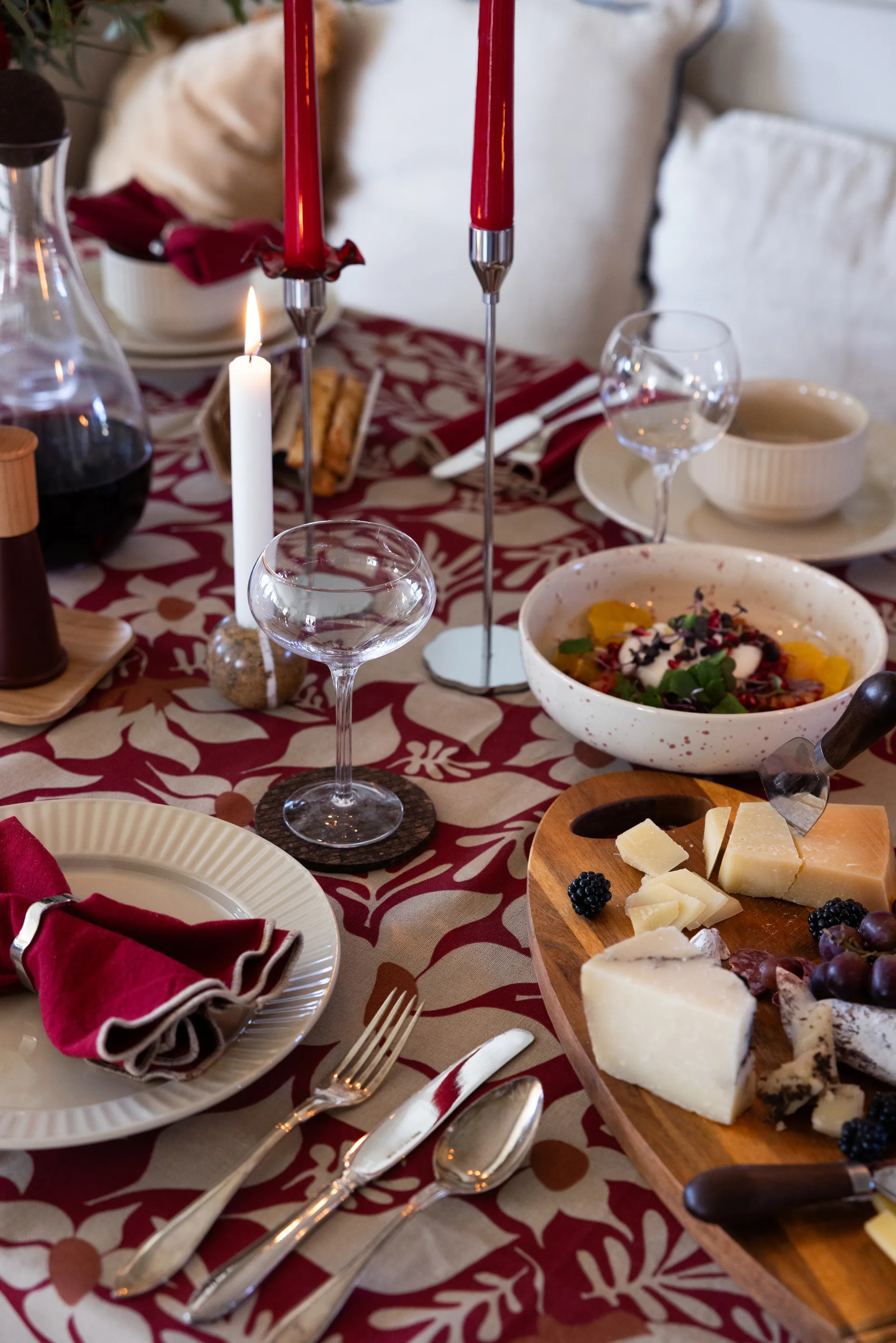 Edith 桌布 150x280 cm, 酒红色 红色 Sagaform