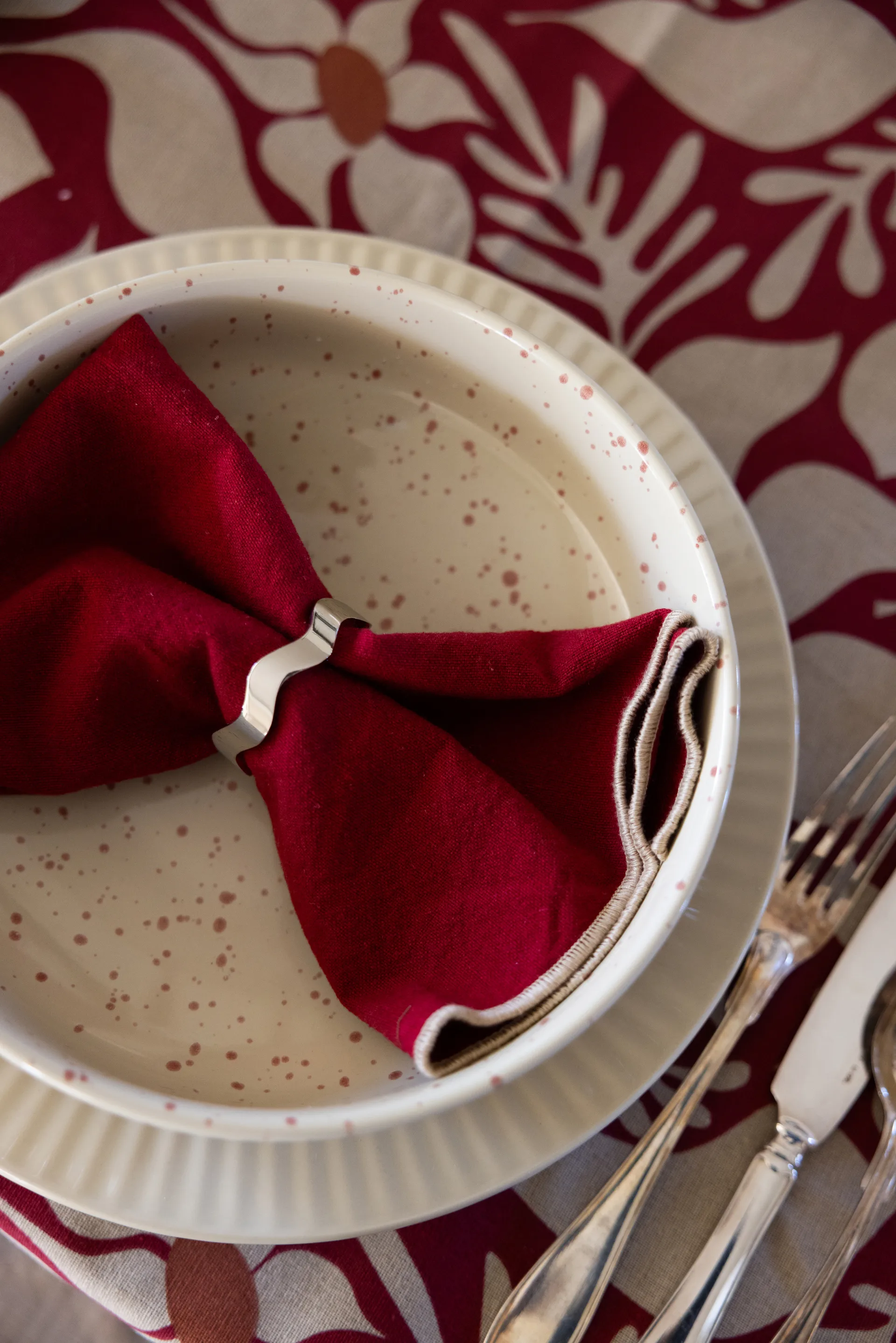 Edith 餐巾纸 45x45 cm 两件套装, 酒红色 红色 Sagaform