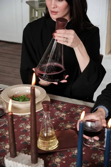 Gurken 红酒醒酒器 - 透明-深红色，1.6L - Sagaform