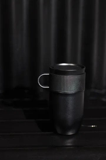 Ted 车载保温马克杯28cm - 黑色 - Sagaform