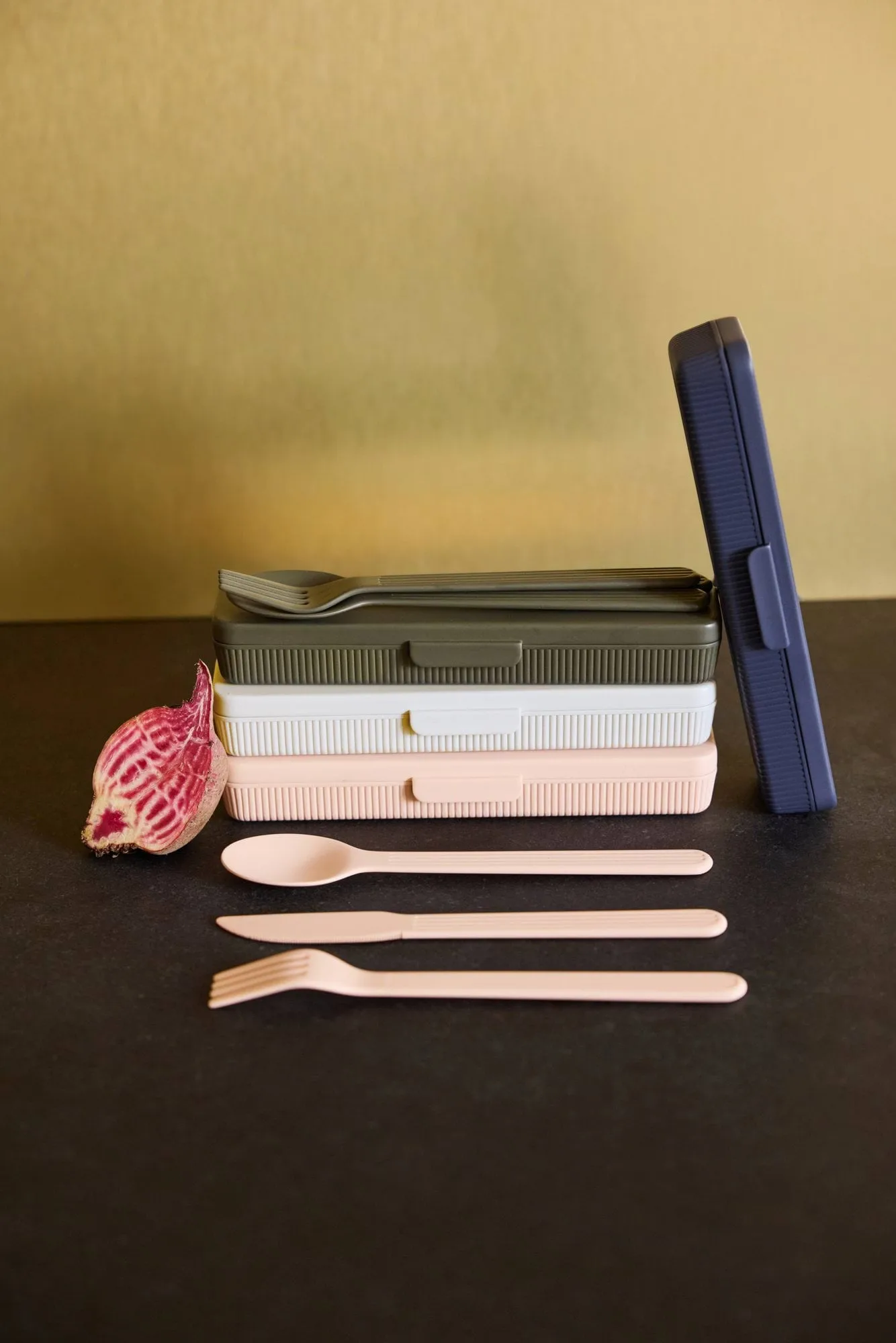 Tina 餐具套装, 绿色 Pantone 4228C Sagaform