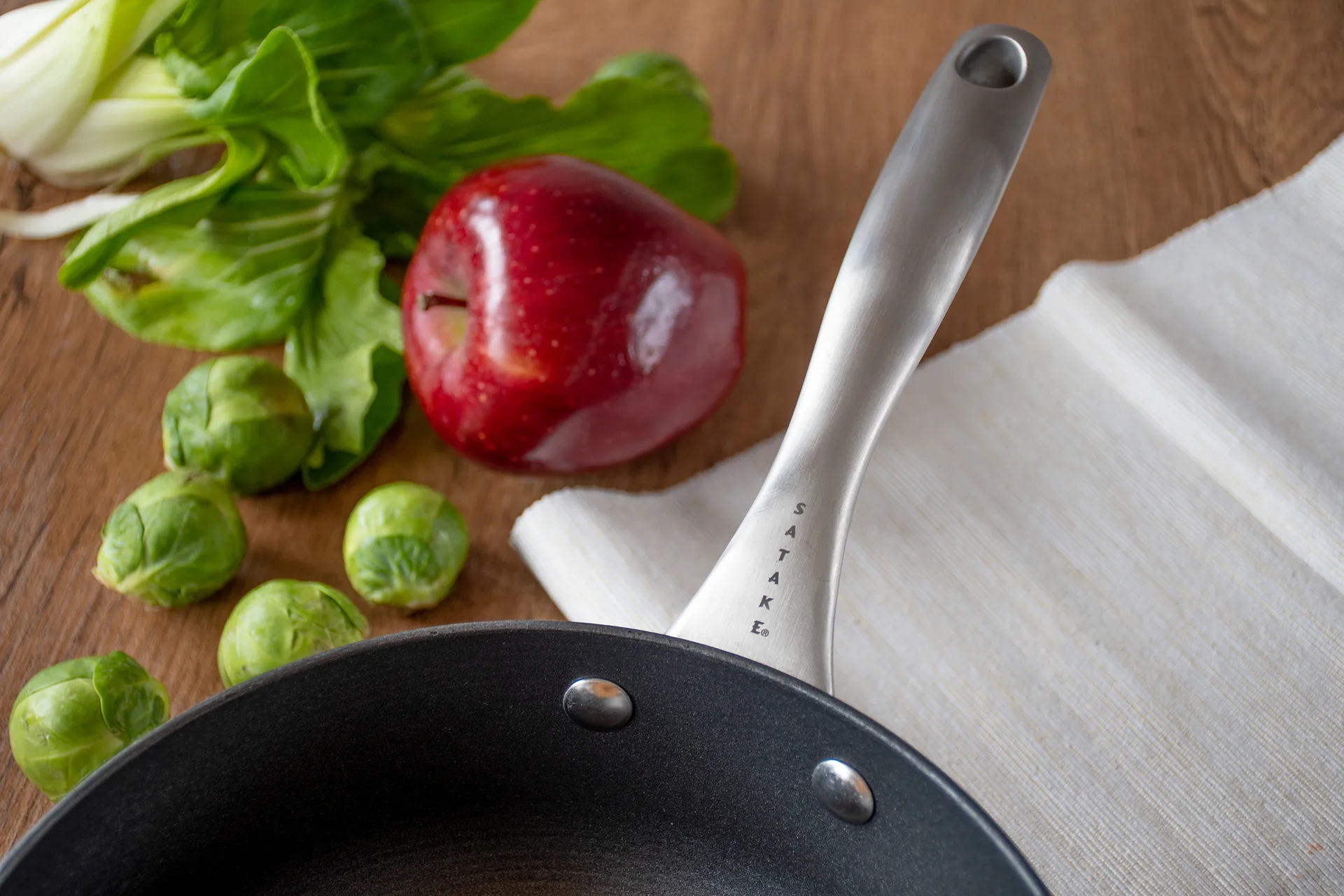 Satake sauté saucepan with glass lid 2-pieces, 2L Satake