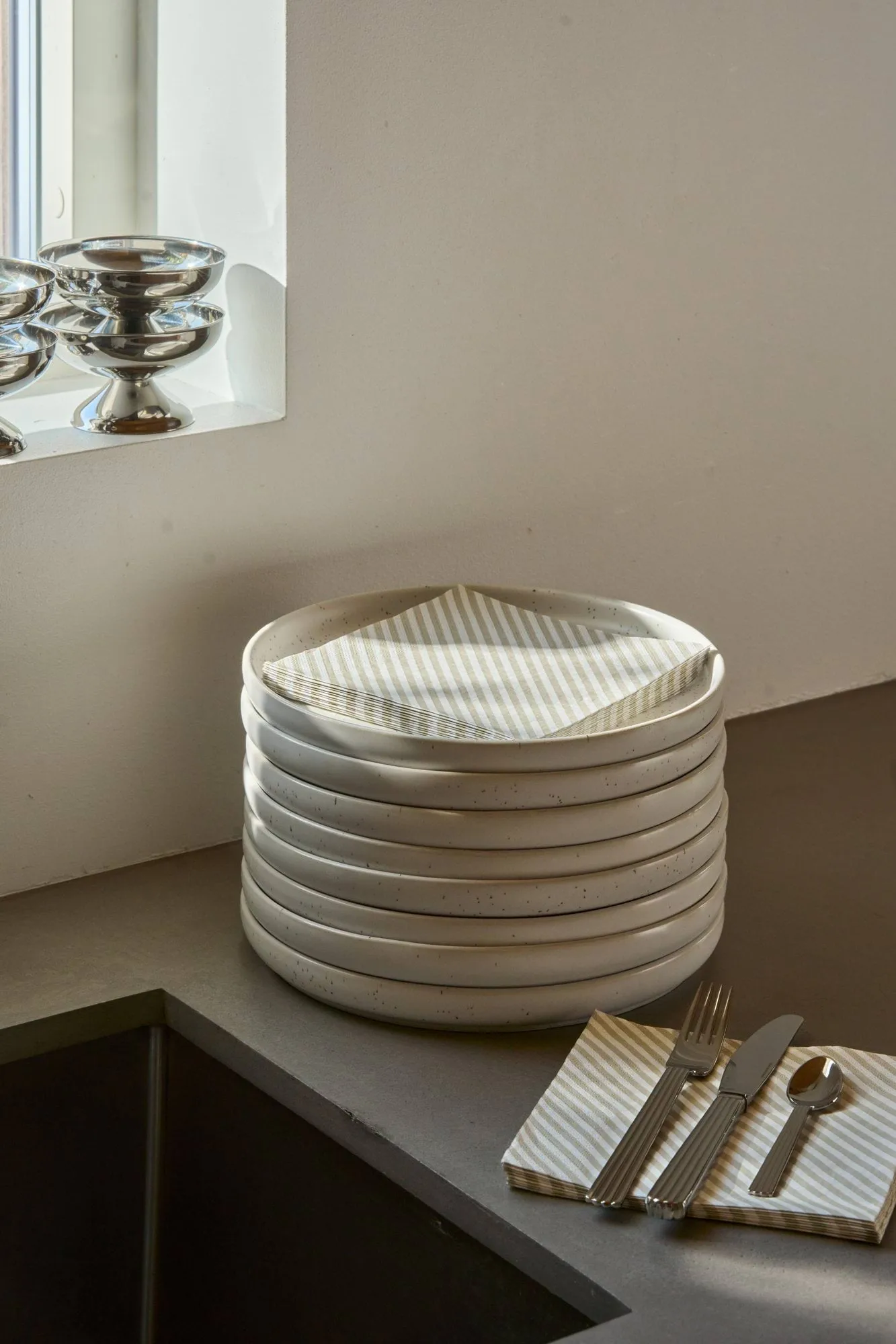 Fine stripe条纹图案纸质餐巾纸, 白米色_20件装_33x33cm Scandi Essentials