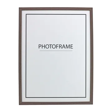 Stensö frame walnut - 30x40cm - Scandi Essentials