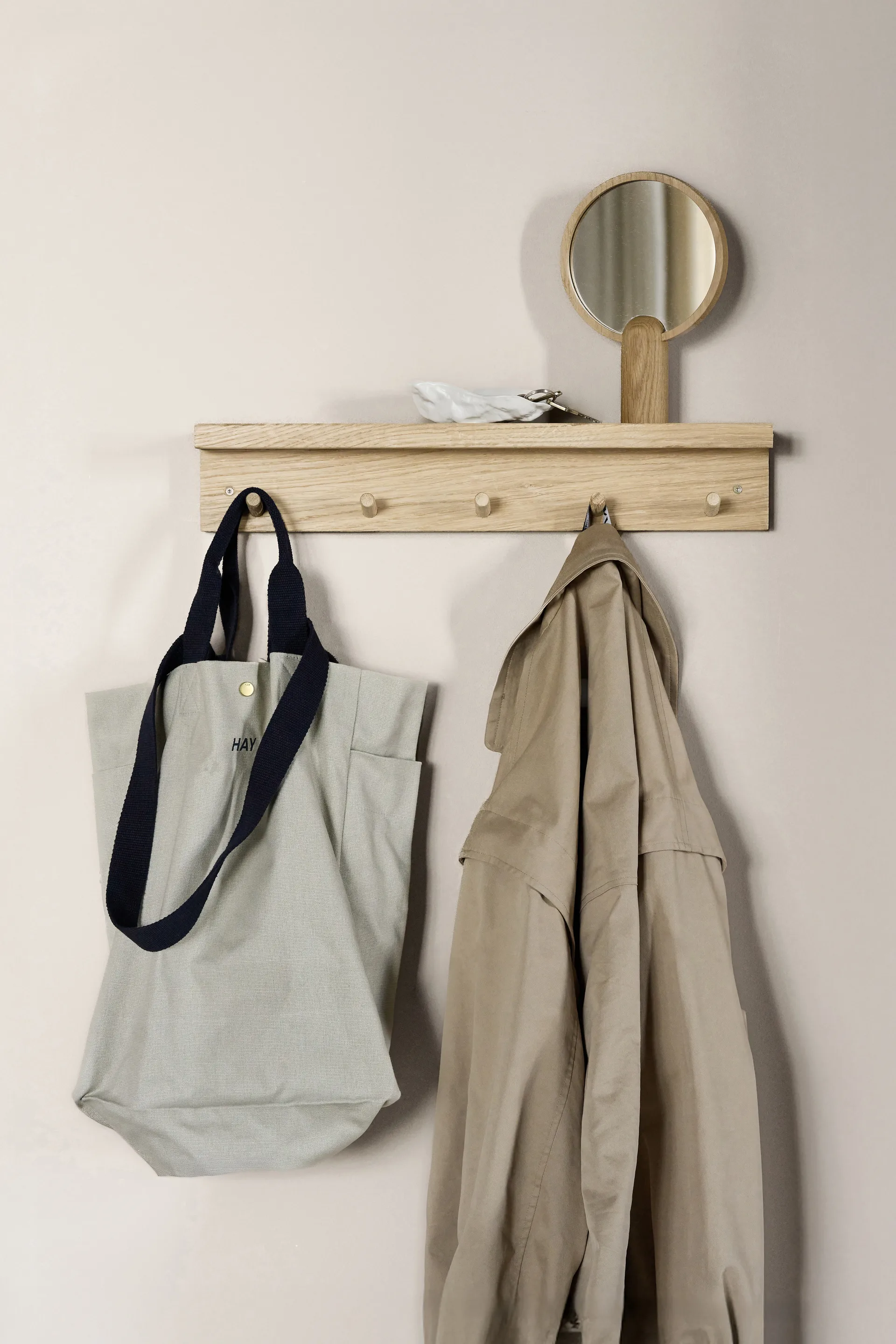 Alley coat rack with 架子, 自然木色 Scandi Living