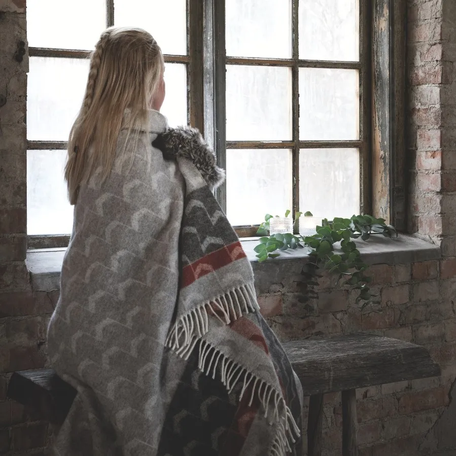 Arrow 羊毛毯子, rusty 红色 Scandi Living