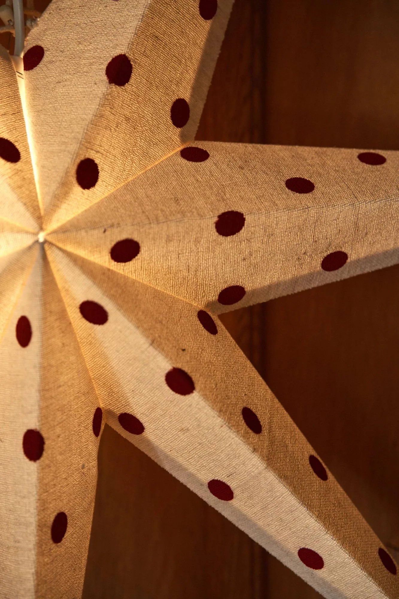 Bare advent star white-red dots, 80cm Scandi Living
