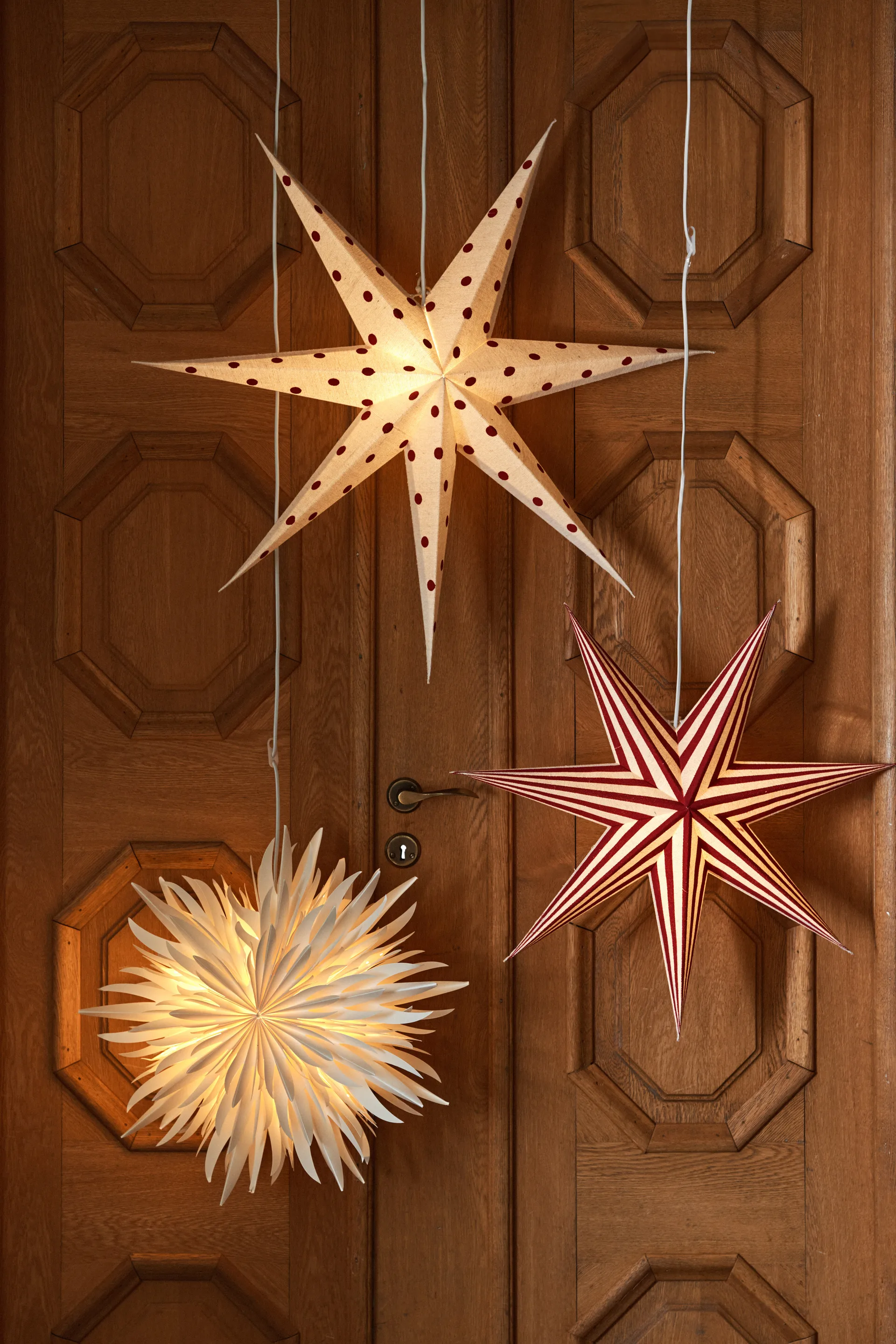 Bare advent star white-red dots, 80cm Scandi Living