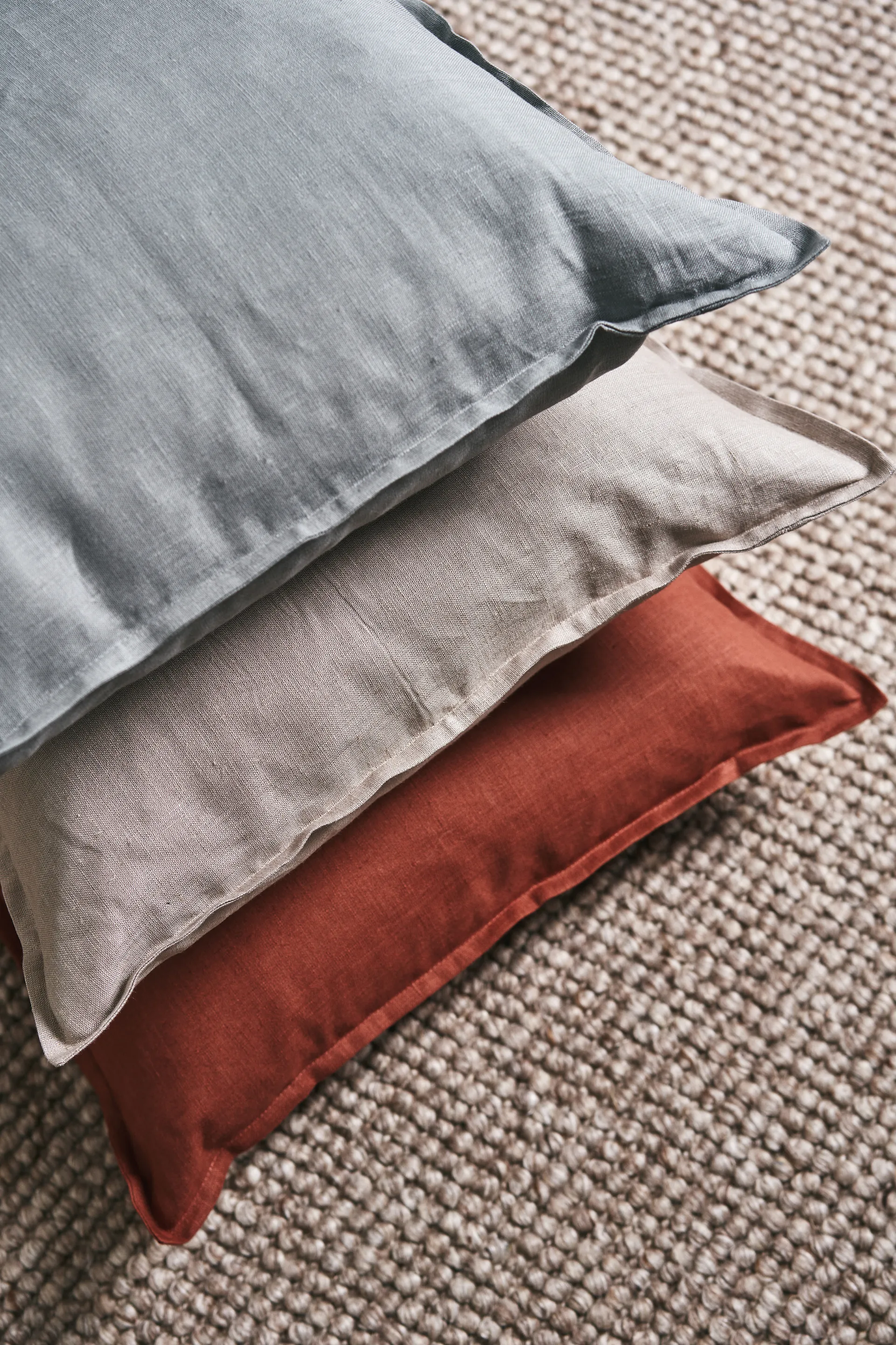 Calm 系列枕头套（亚麻布） 50x50 cm, 锈红色 Scandi Living