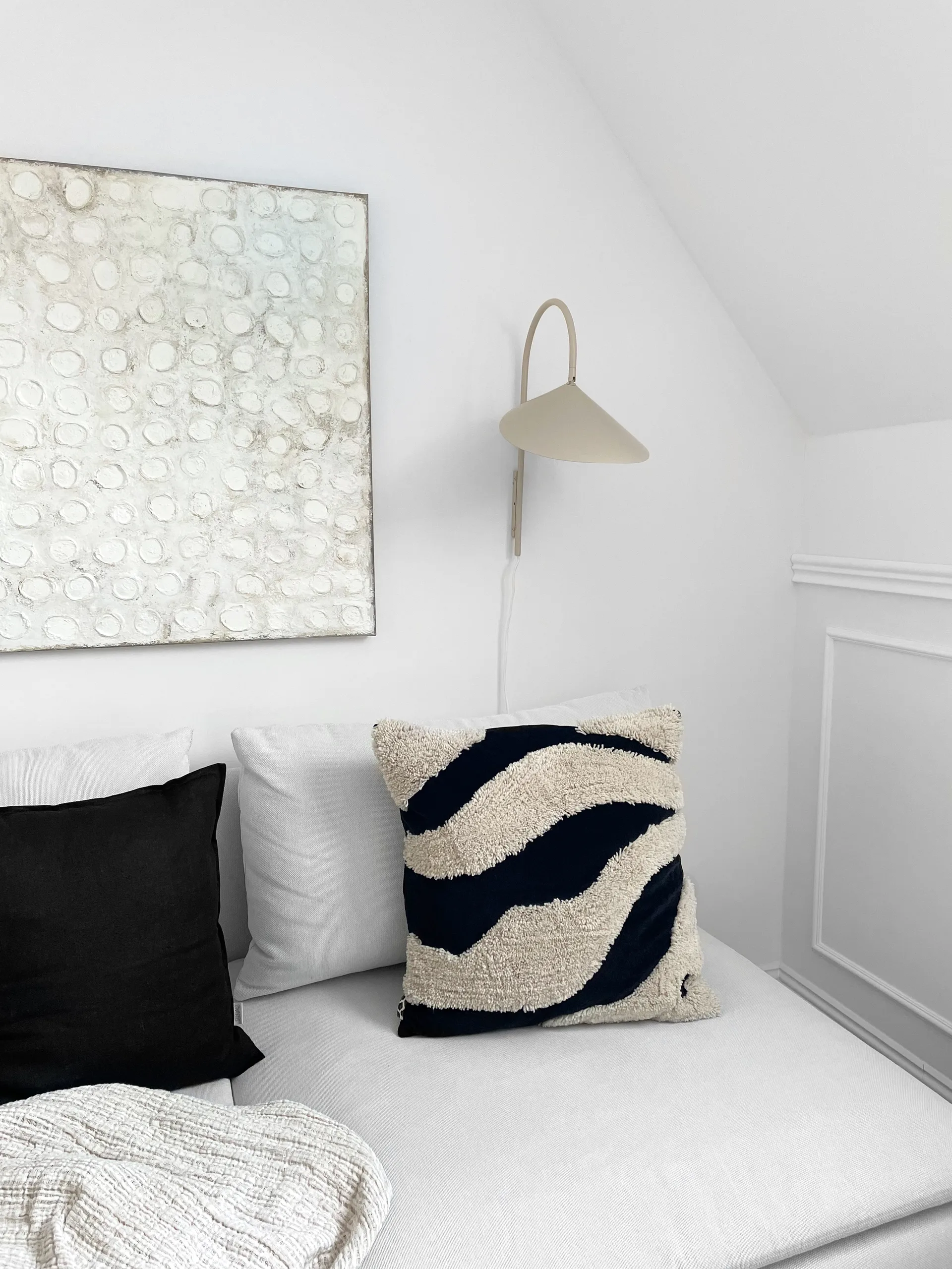 Calm 系列枕头套（亚麻布） 50x50 cm, 炭黑色 Scandi Living