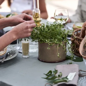 Clean linen table cloth 145x350 cm - 灰绿色 - Scandi Living