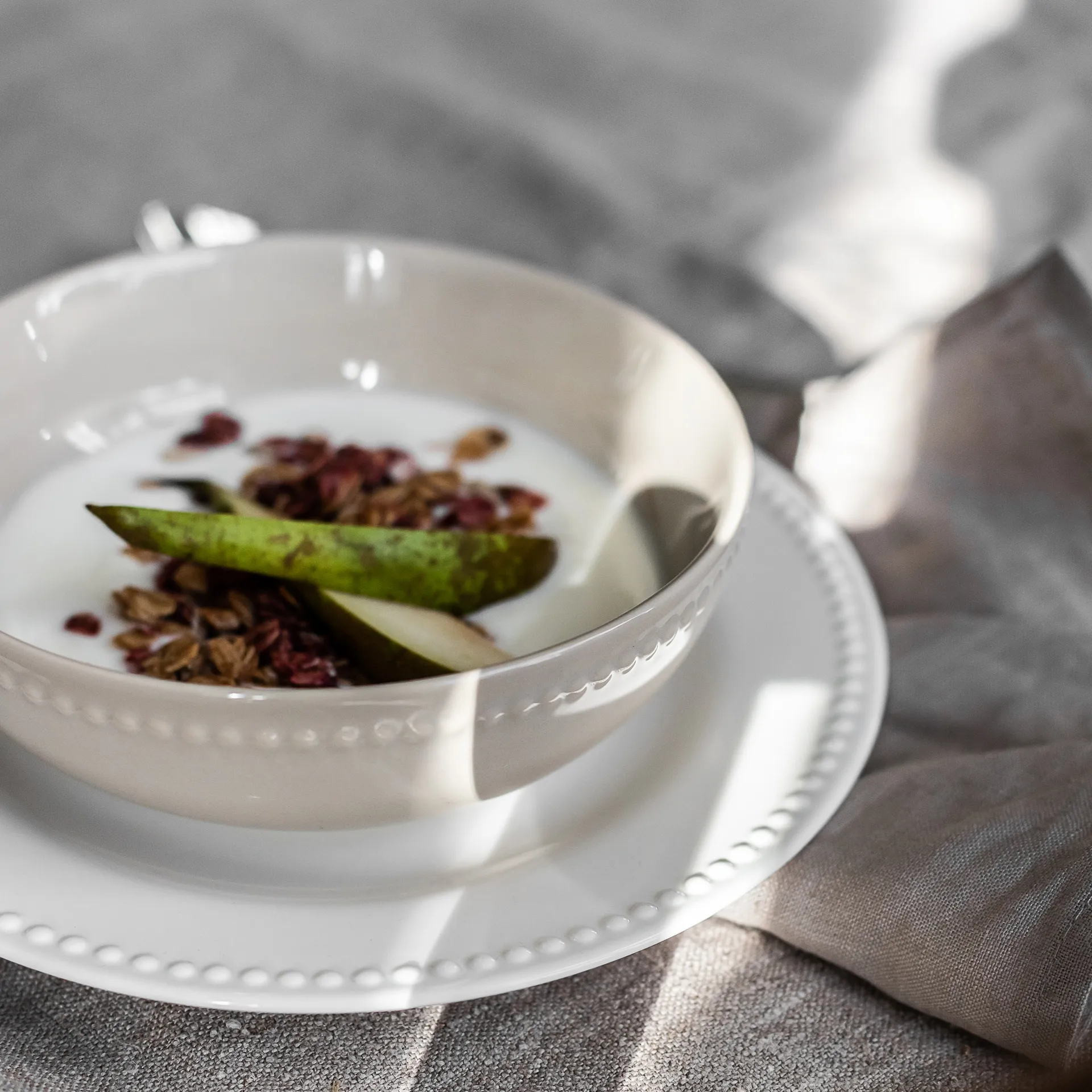 Dots 浮雕圆点 系列餐具 小号平盘_22cm_四件套装 , 白色 Scandi Living