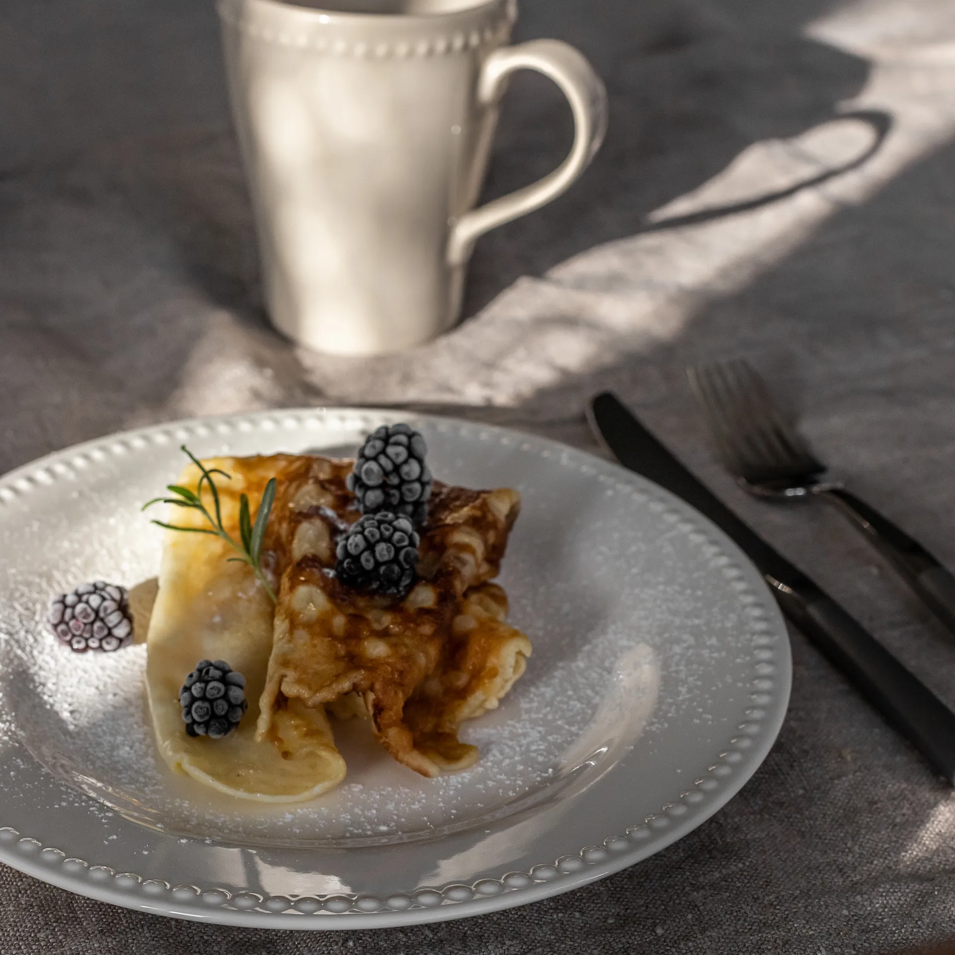 Dots 浮雕圆点 系列餐具 小号平盘_22cm_四件套装 , 白色 Scandi Living