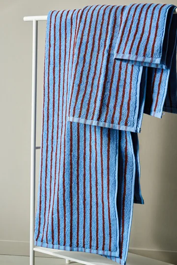 漫游系列 Drift 毛巾 30x50 cm - 蓝红 - Scandi Living