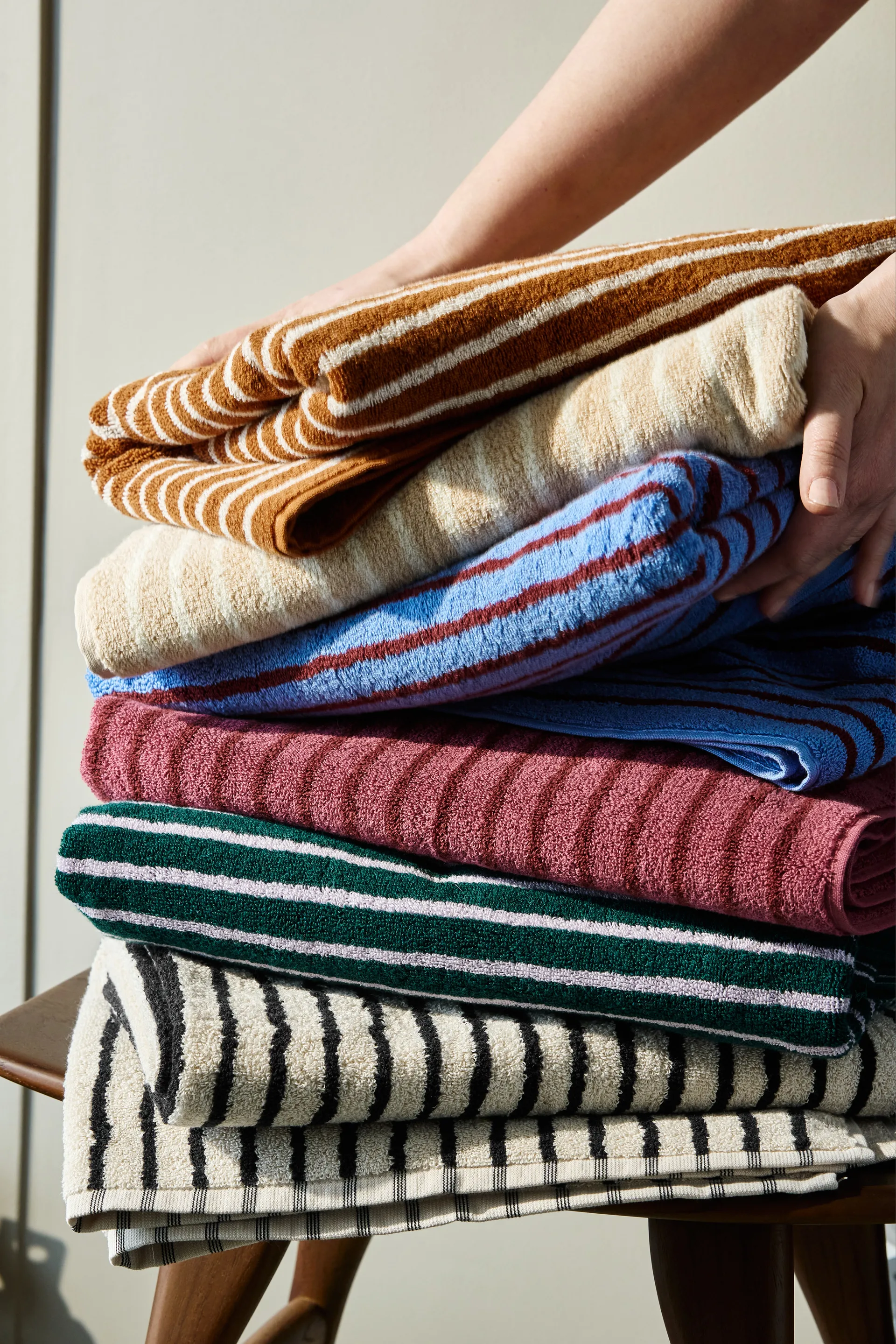 漫游系列 Drift 浴巾 70x140 cm, 粉色-红色 Scandi Living