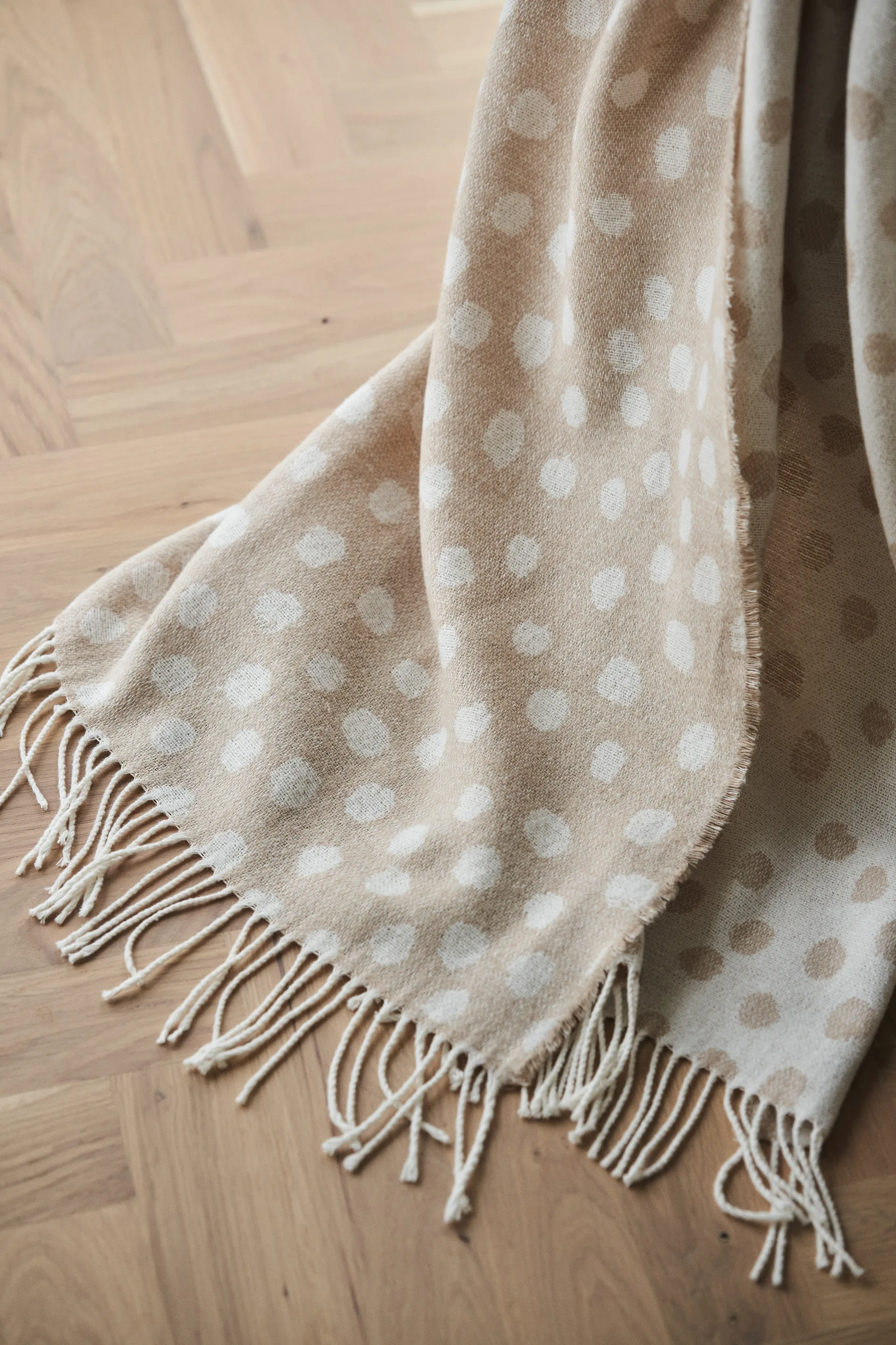 Droplets cotten 毯子  130x185 cm, 米色 Scandi Living