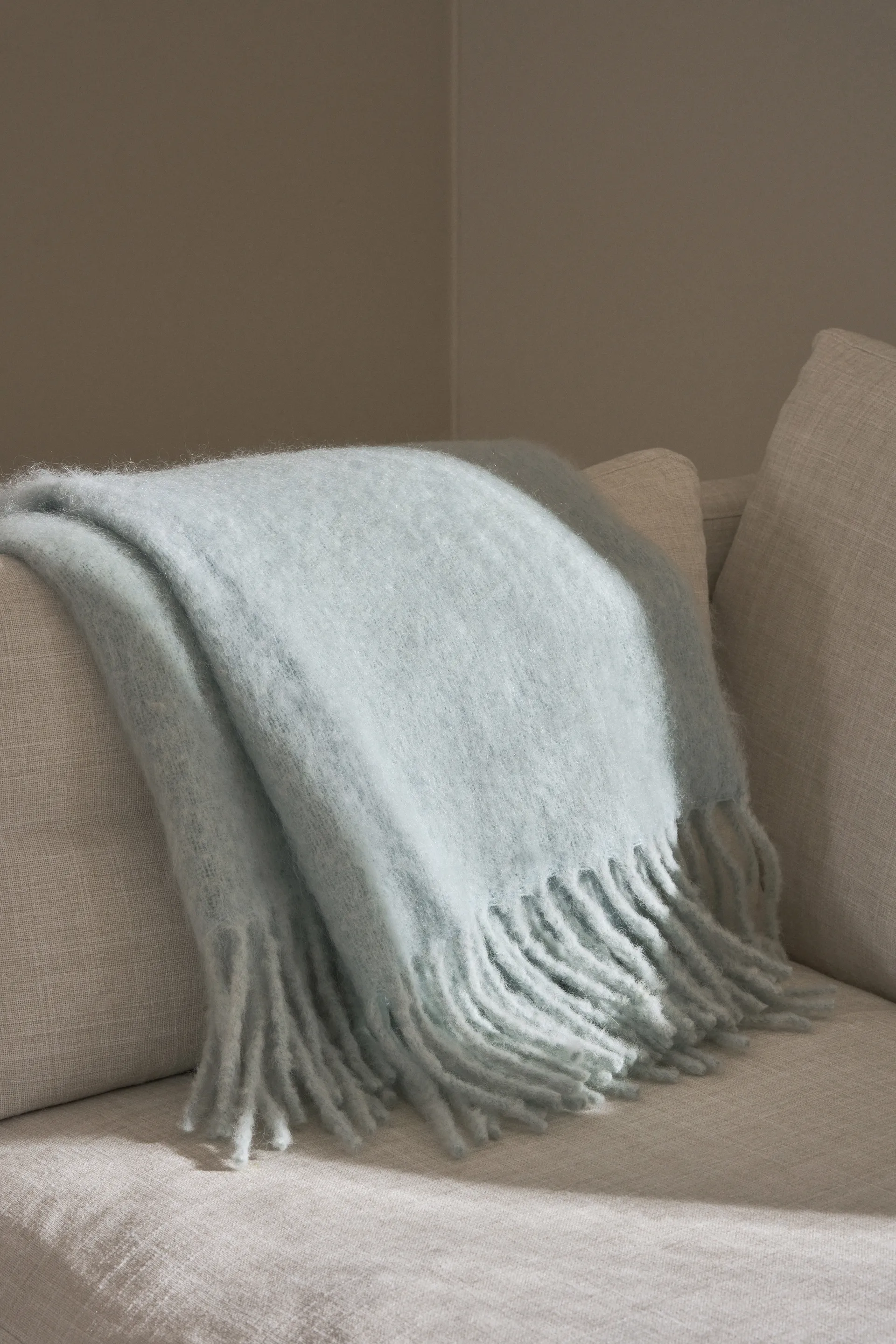 Dune mohair 沙丘系列毛毯 130x170 cm, Ice 蓝色 Scandi Living