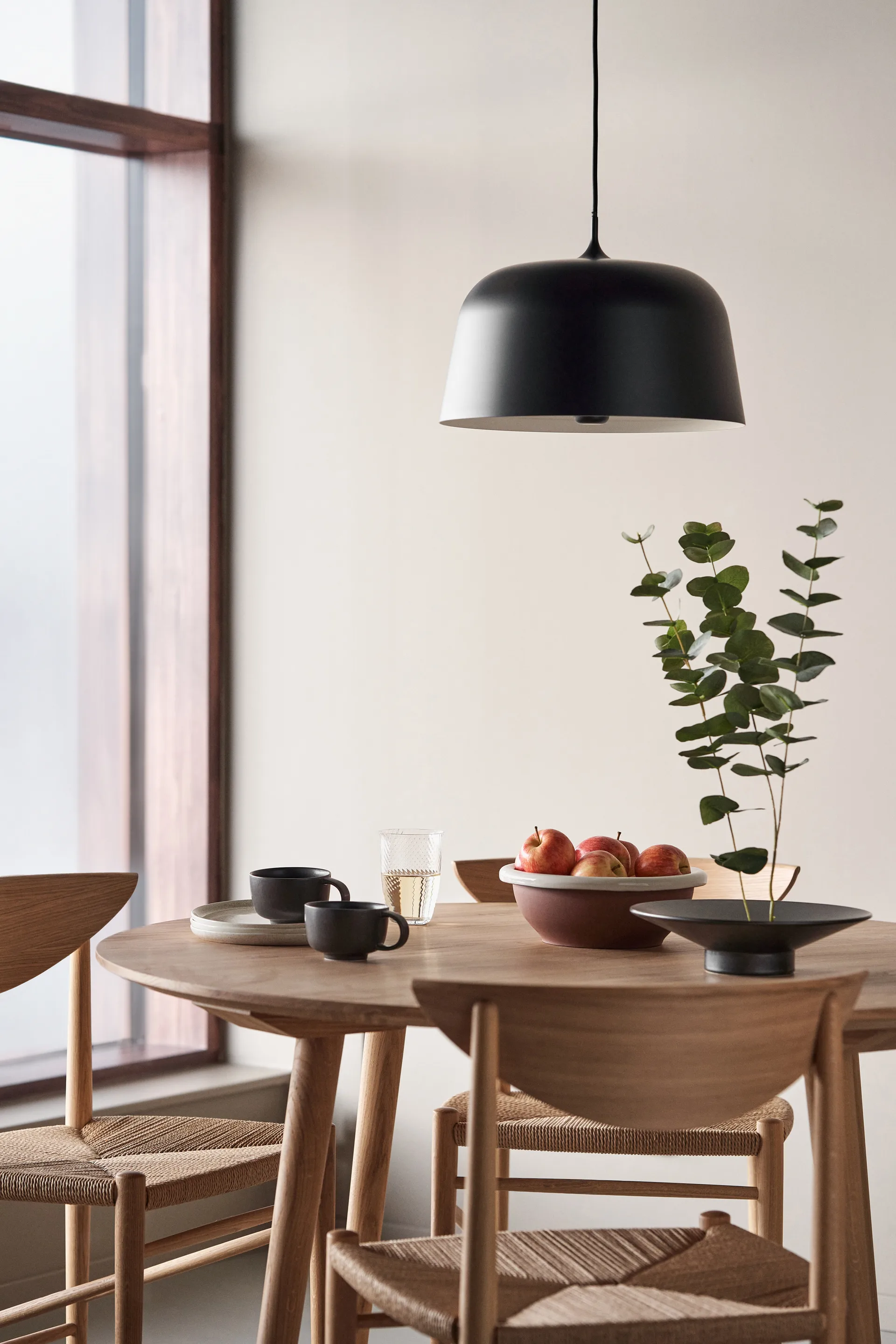 Halo 吊灯 Ø38 cm, 黑色 Scandi Living