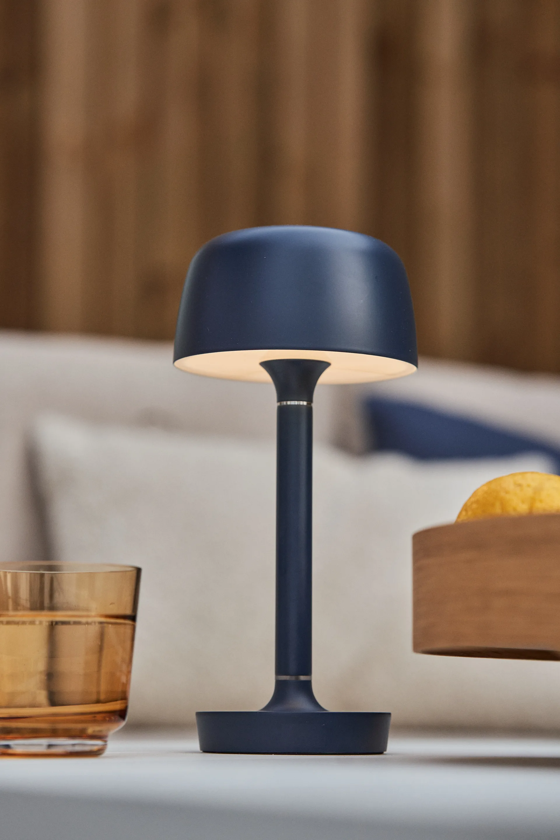 Halo便携式台灯25,5cm, 蓝色 Scandi Living