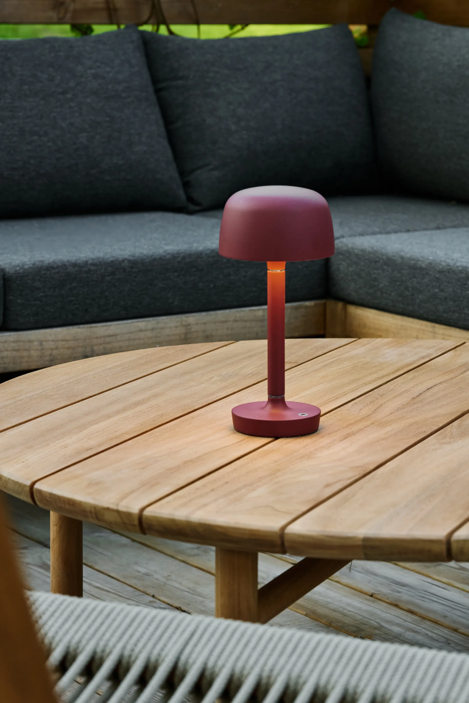 Halo便携式台灯25,5cm, 勃艮第红 Scandi Living
