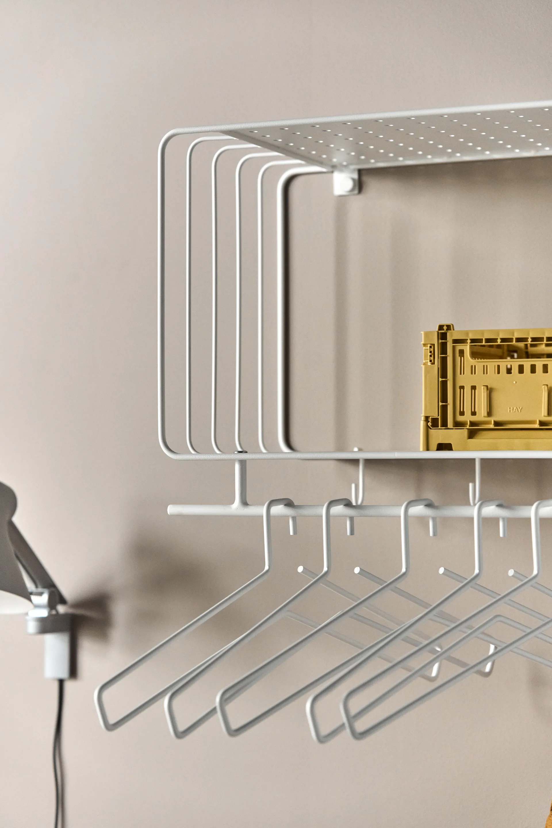 Nod 北欧极简风 入户墙面置物架/衣帽架 45cm, 白色 Scandi Living