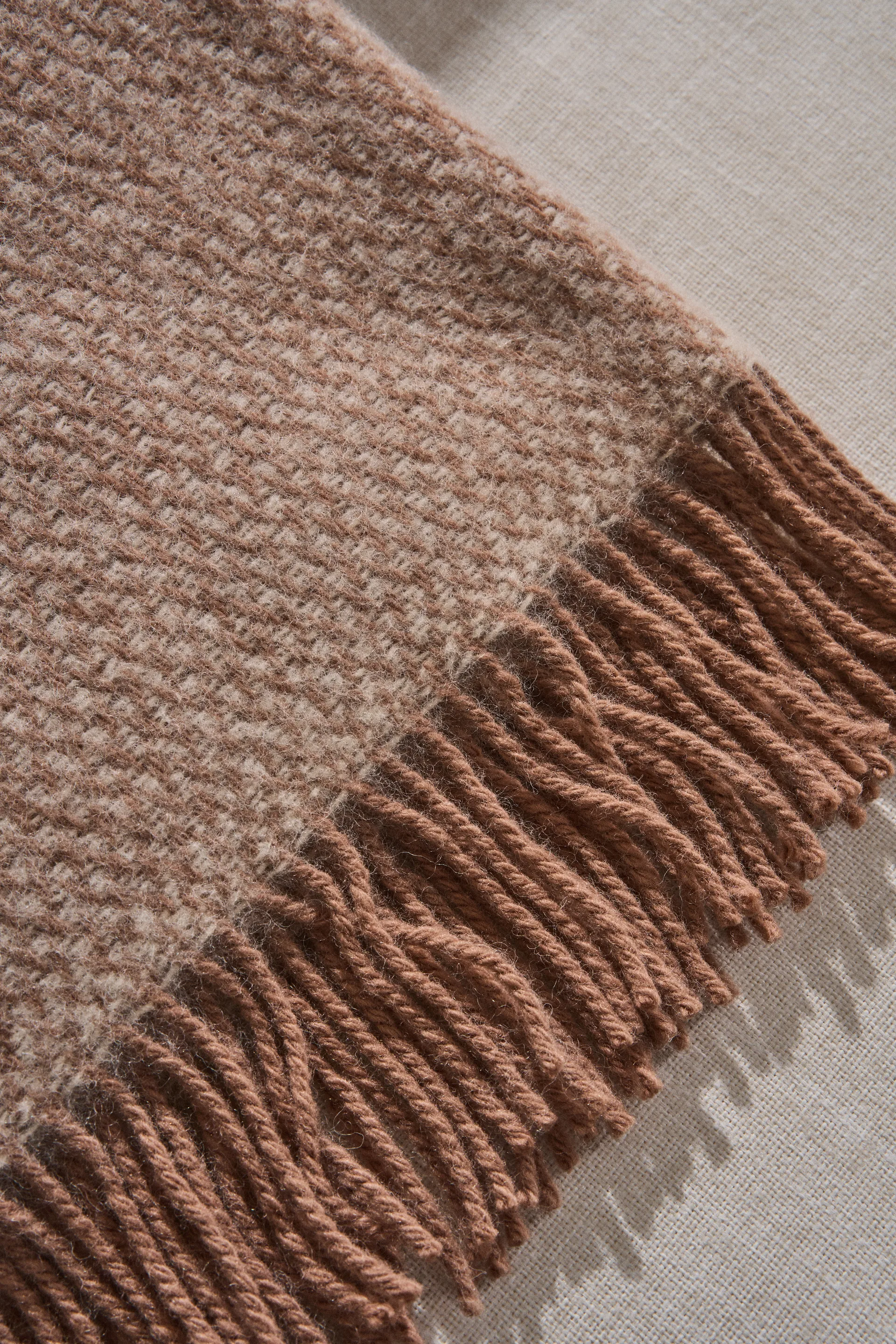 Sandstone 厄尔岛系列 新西兰羊毛毯 130x180 cm, Mocha Scandi Living
