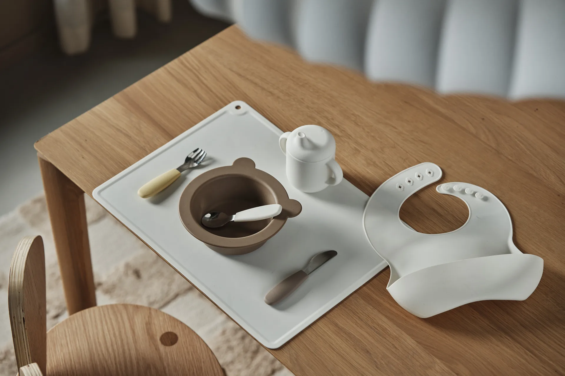 Silly bib silicone 两件套装, 香草榛果色 Scandi Living