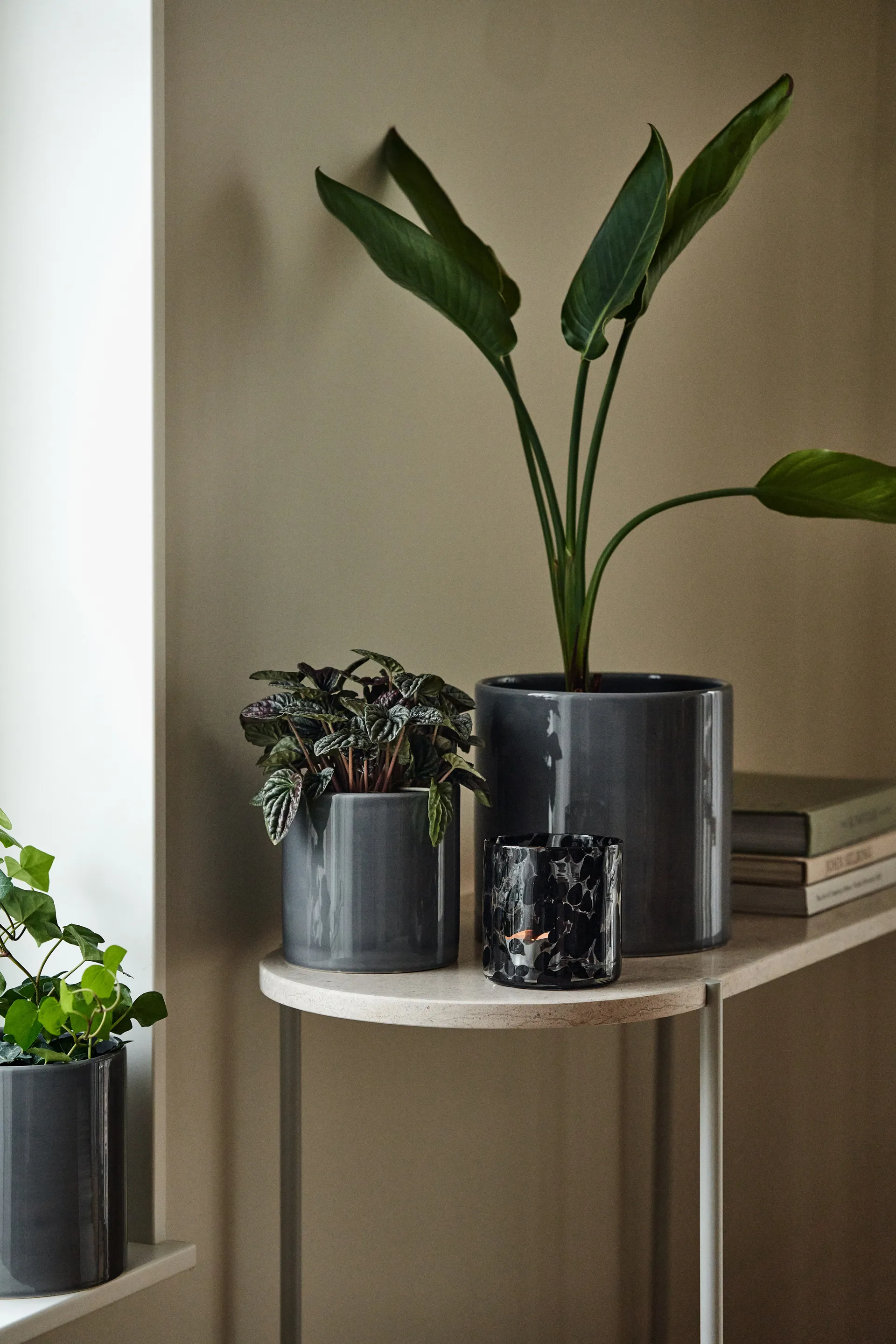 Sleek 花盆 Ø12 cm, Charcoal Scandi Living