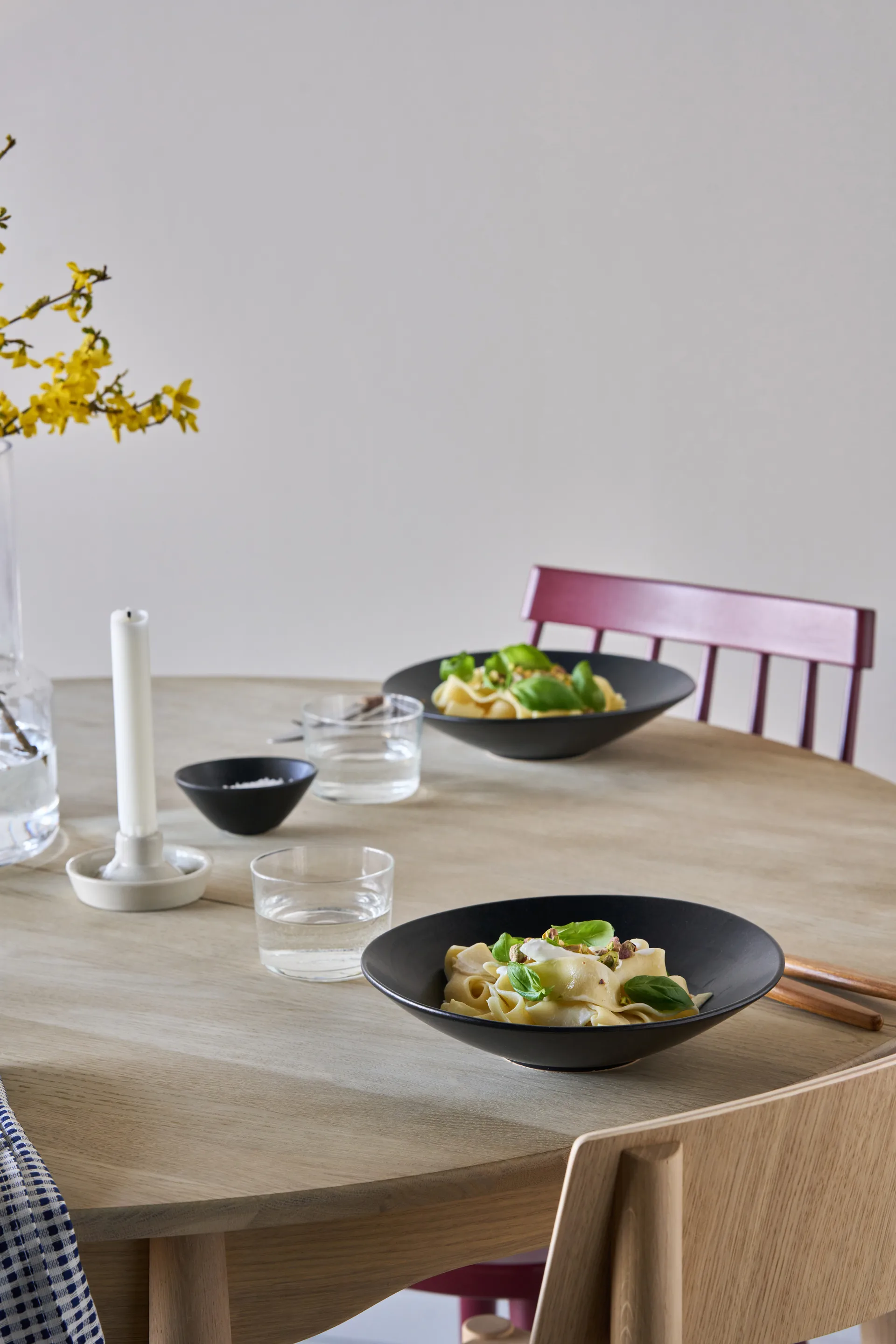 Terra 手工炻器艺术釉意面盘, 黑色炻瓷_Ø22.5cm Scandi Living