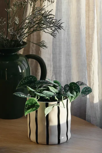 Thrive flowerpot Ø16 cm - 白黑 - Scandi Living