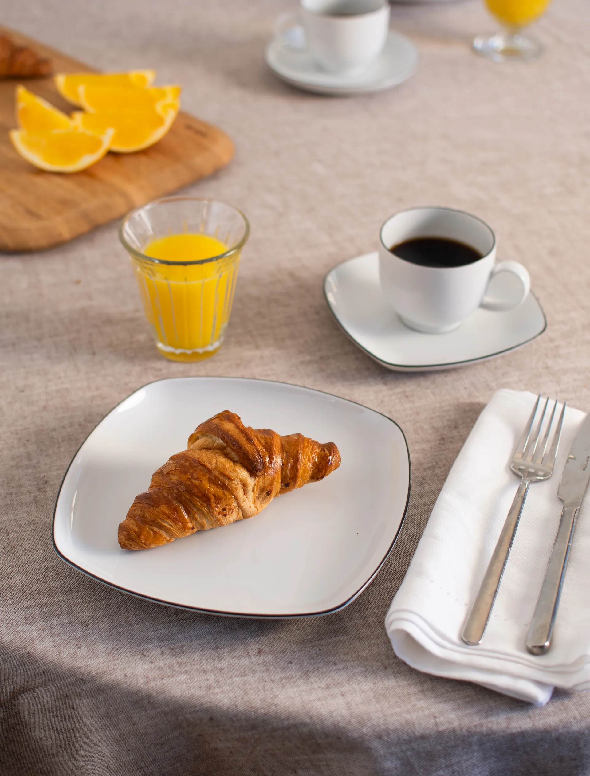 Lido black lines coffee service square 18件, White with black edge Seltmann Weiden