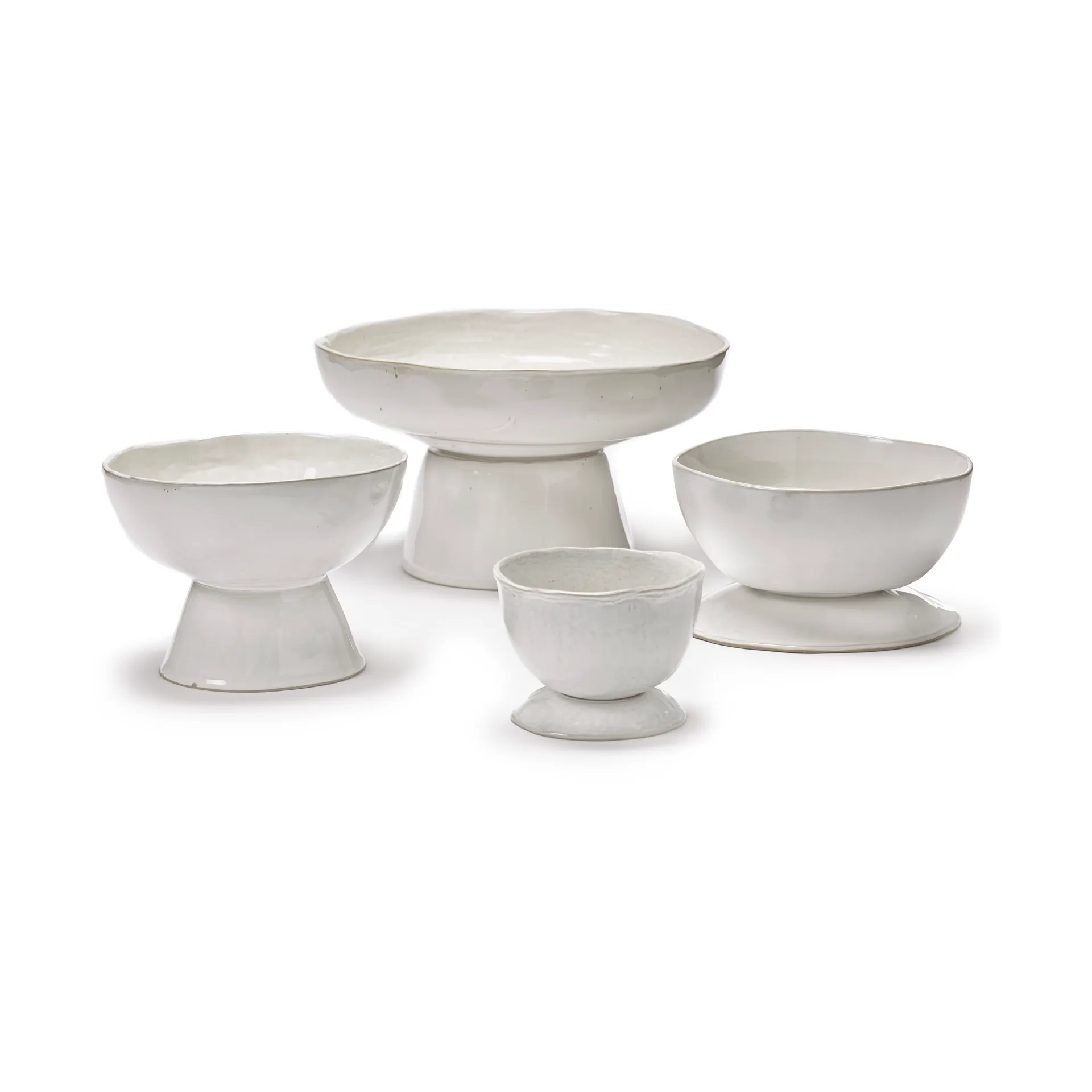 La Mère serving 托盘 on foot Ø31 cm, 米白色 Serax