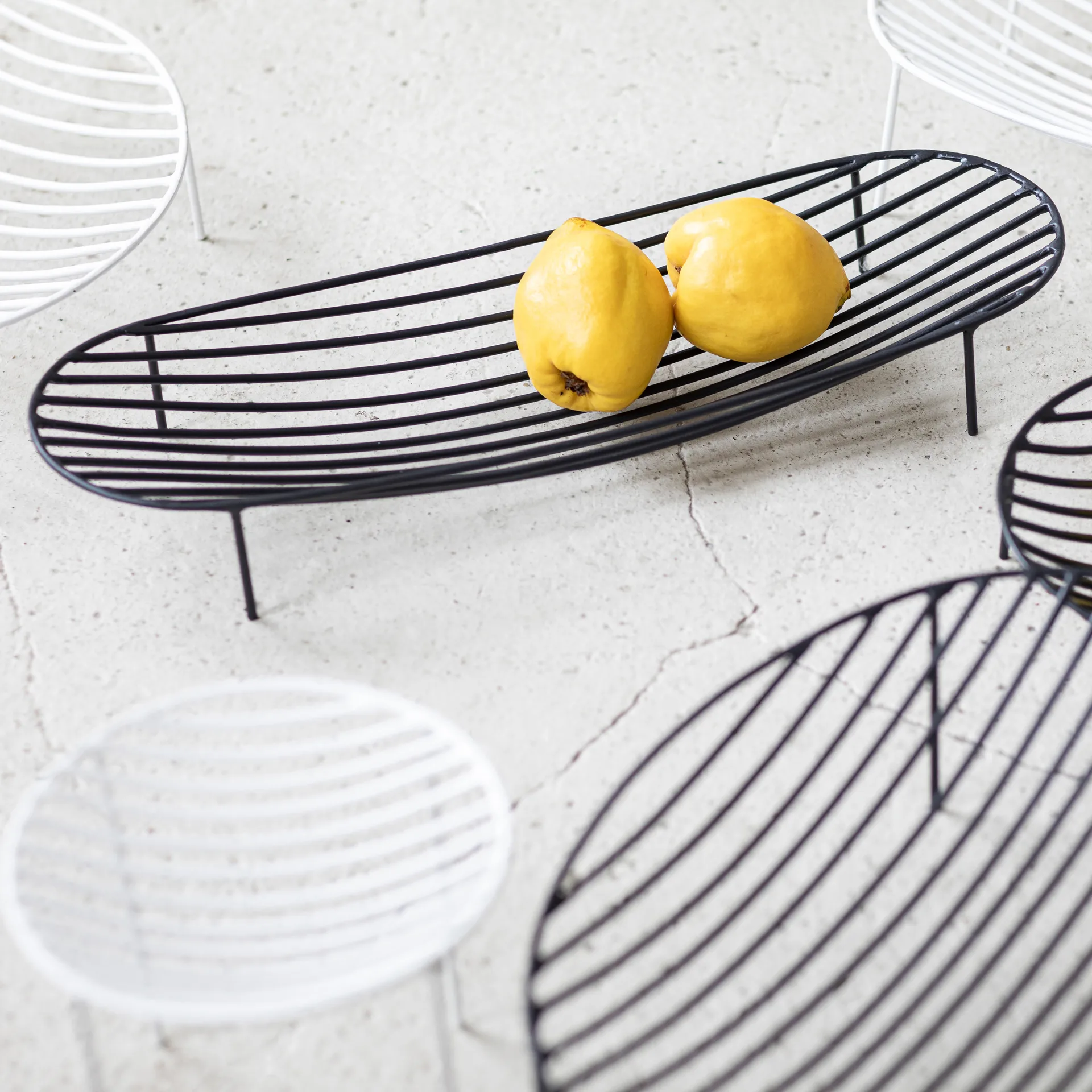 Nana fruit platter 14.5x45 cm, 黑色 Serax