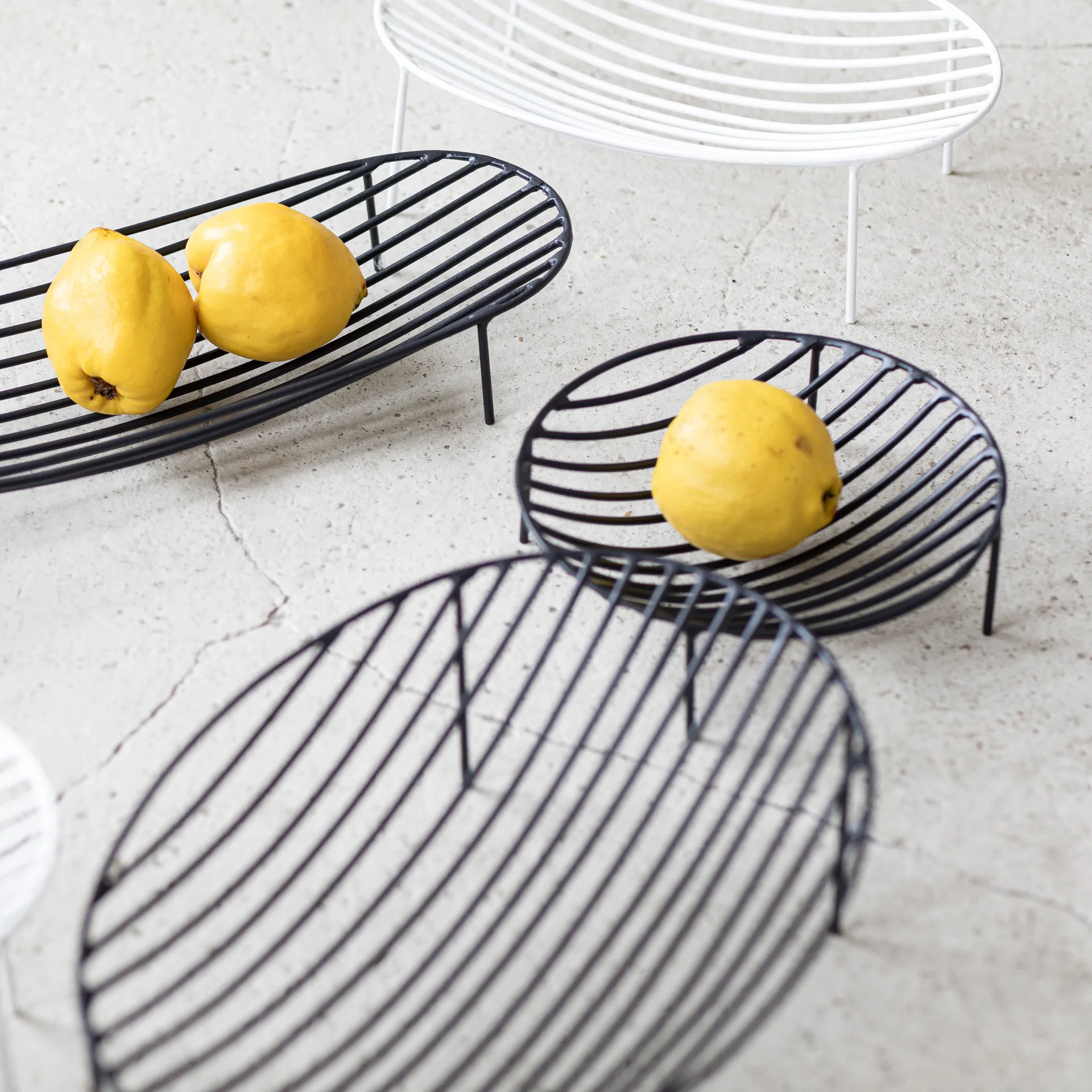 Nana fruit platter Ø20 cm, 黑色 Serax