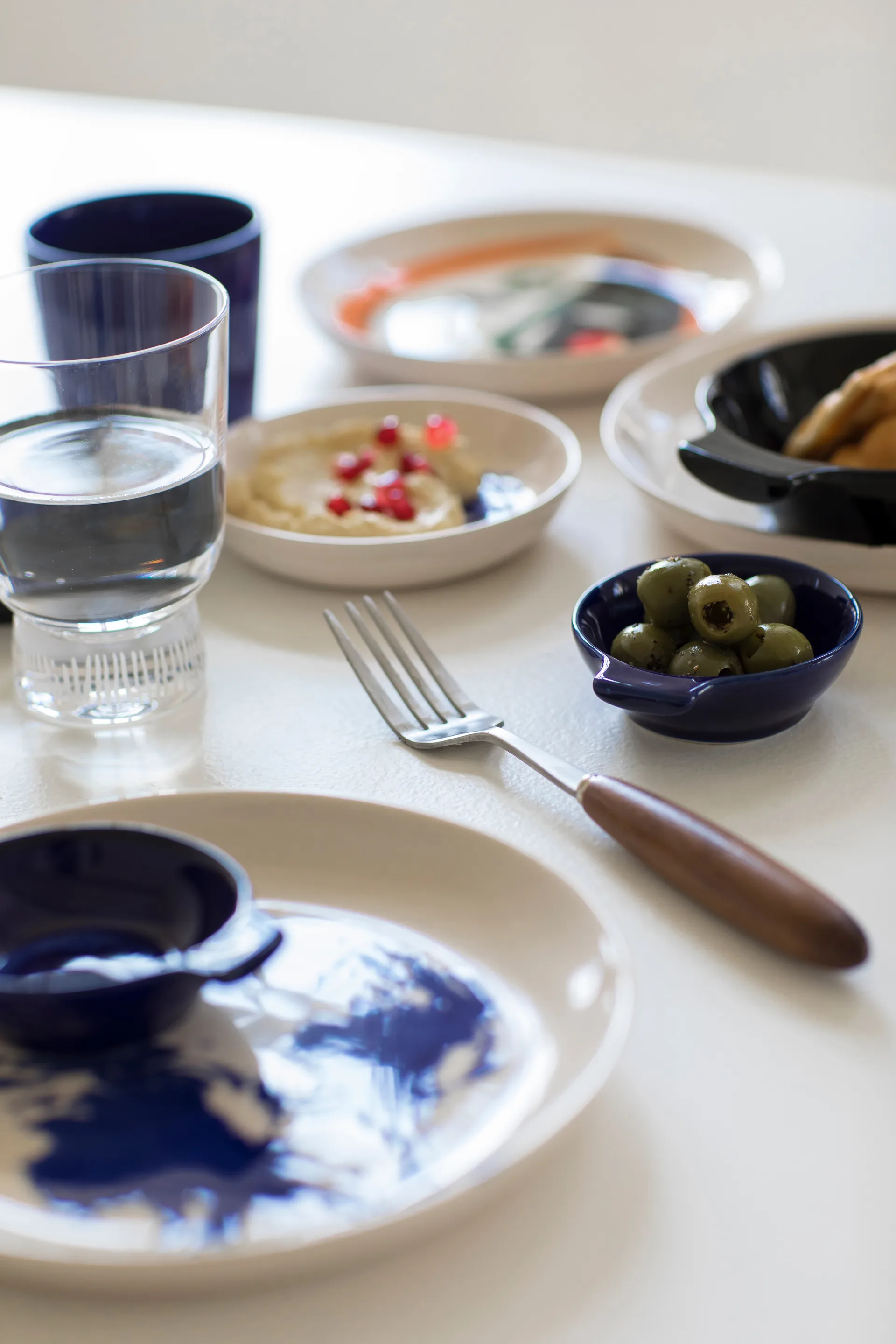 Ottolenghi Feast 盘子小号Ø19cm 2只装, 白色_洋蓟蓝 Serax