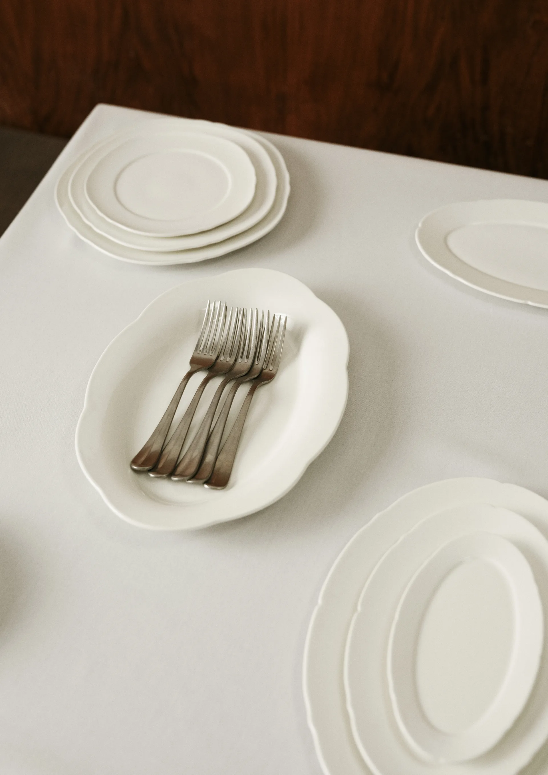 Silhouette oval 深盘 L 21x30 cm 2-pack, 白色 Serax