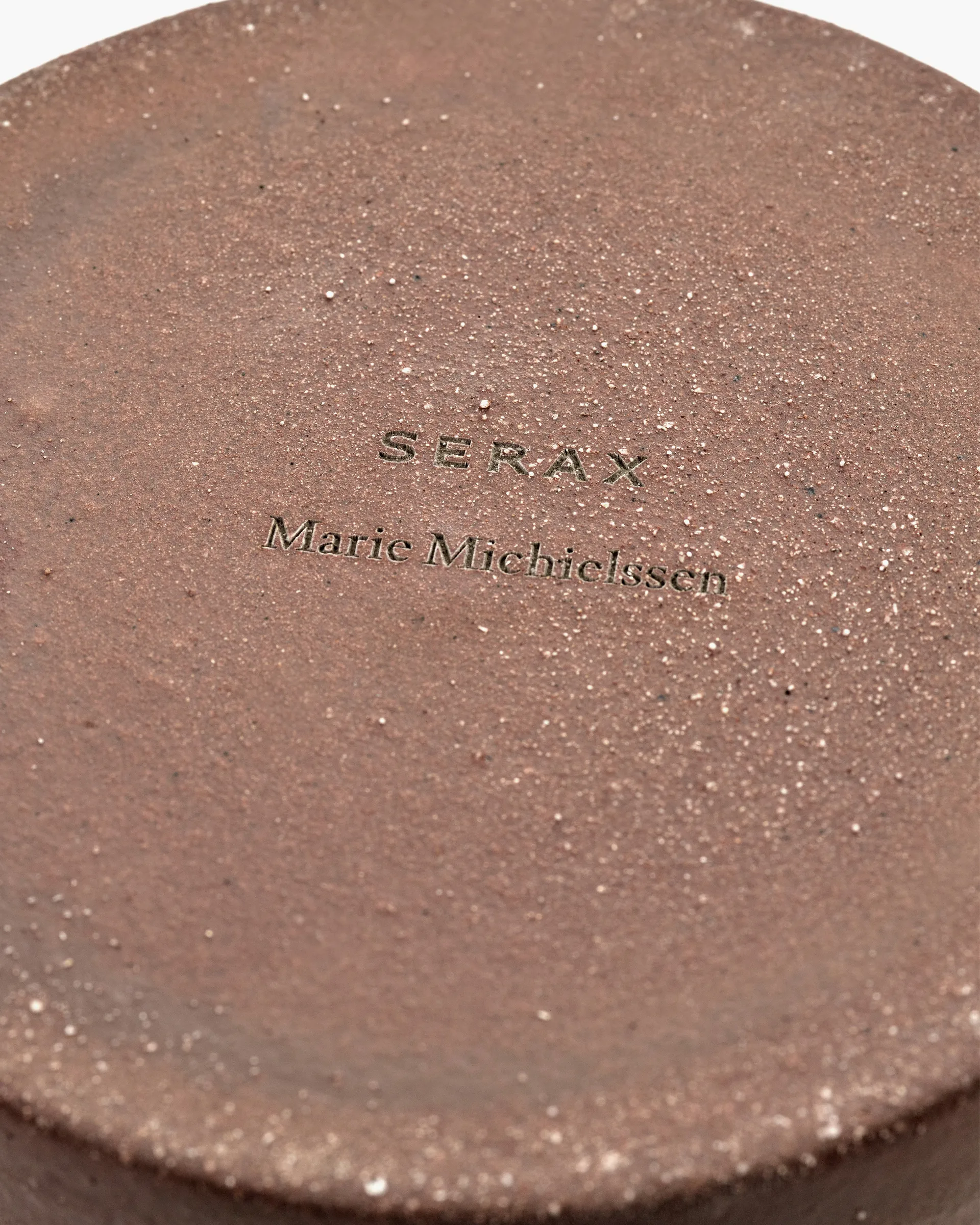 Urban 02 中号花瓶21,5cm, 红棕色 Serax