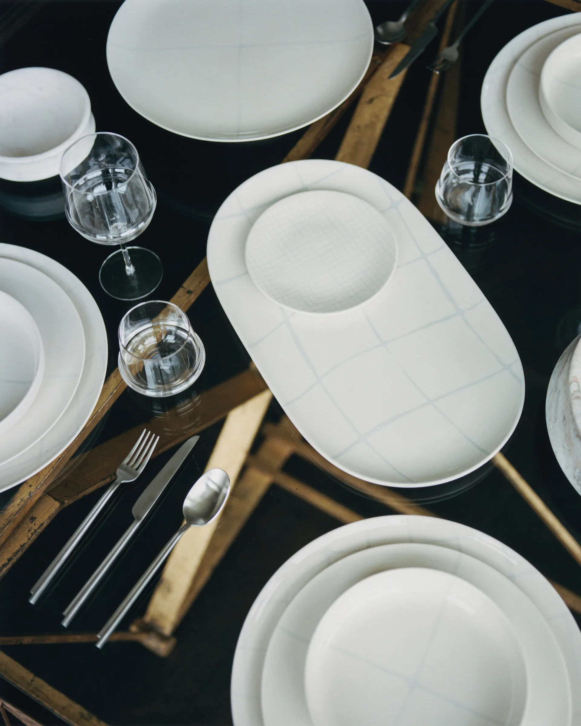 Zuma 盘子 M Ø28 cm 两件套装, Salt Serax