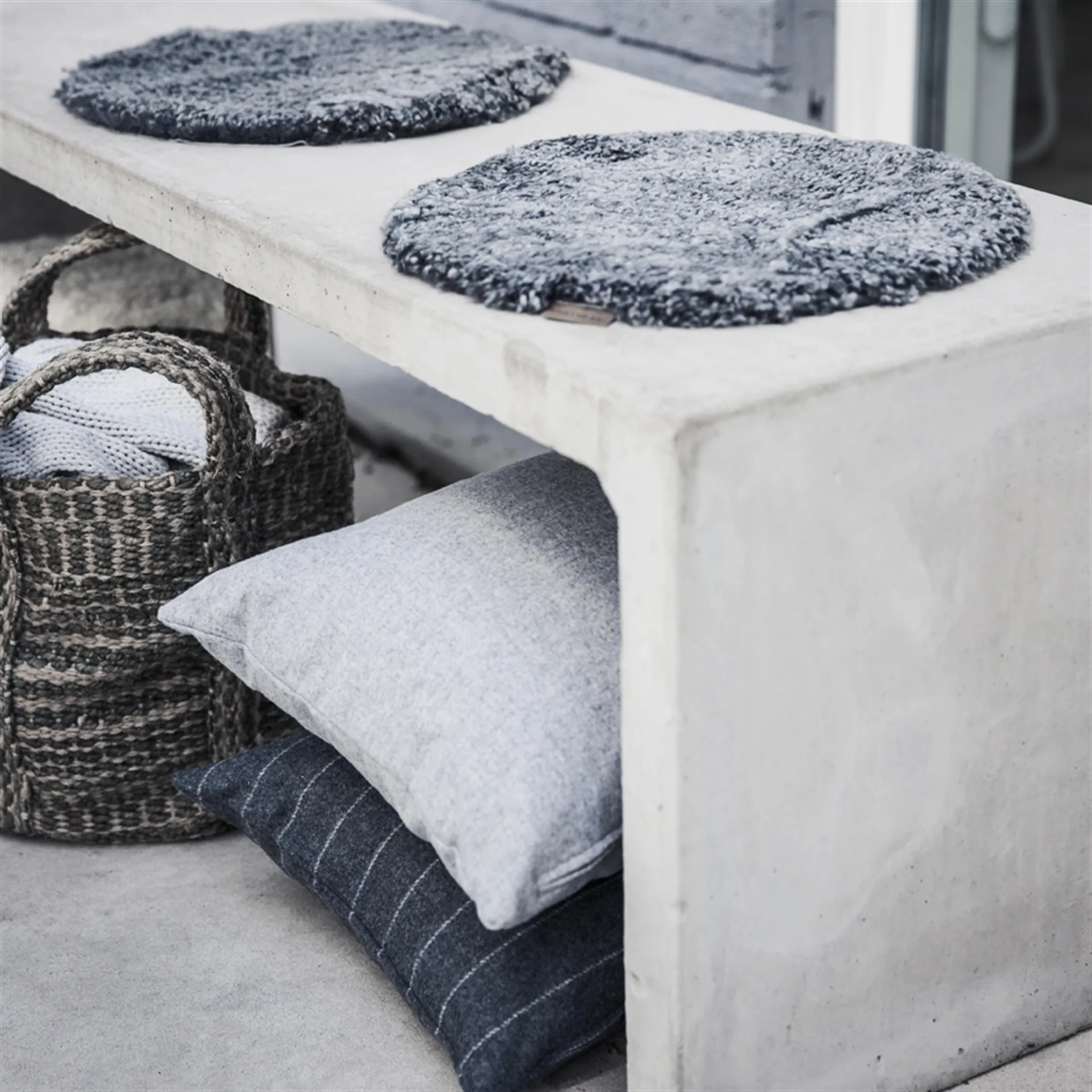 Shepherd seat cover Ida 38cm, 黑色 石墨 Shepherd of Sweden