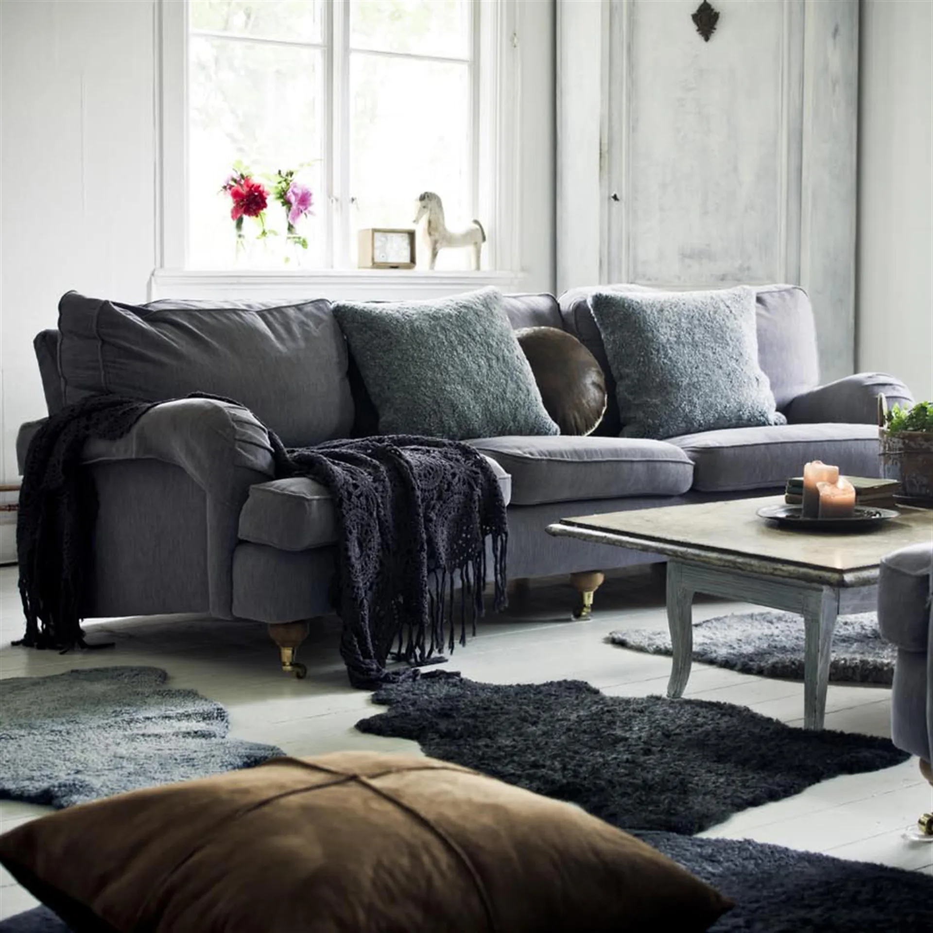 Shepherd sheepskin Ella, 黑色 石墨 Shepherd of Sweden