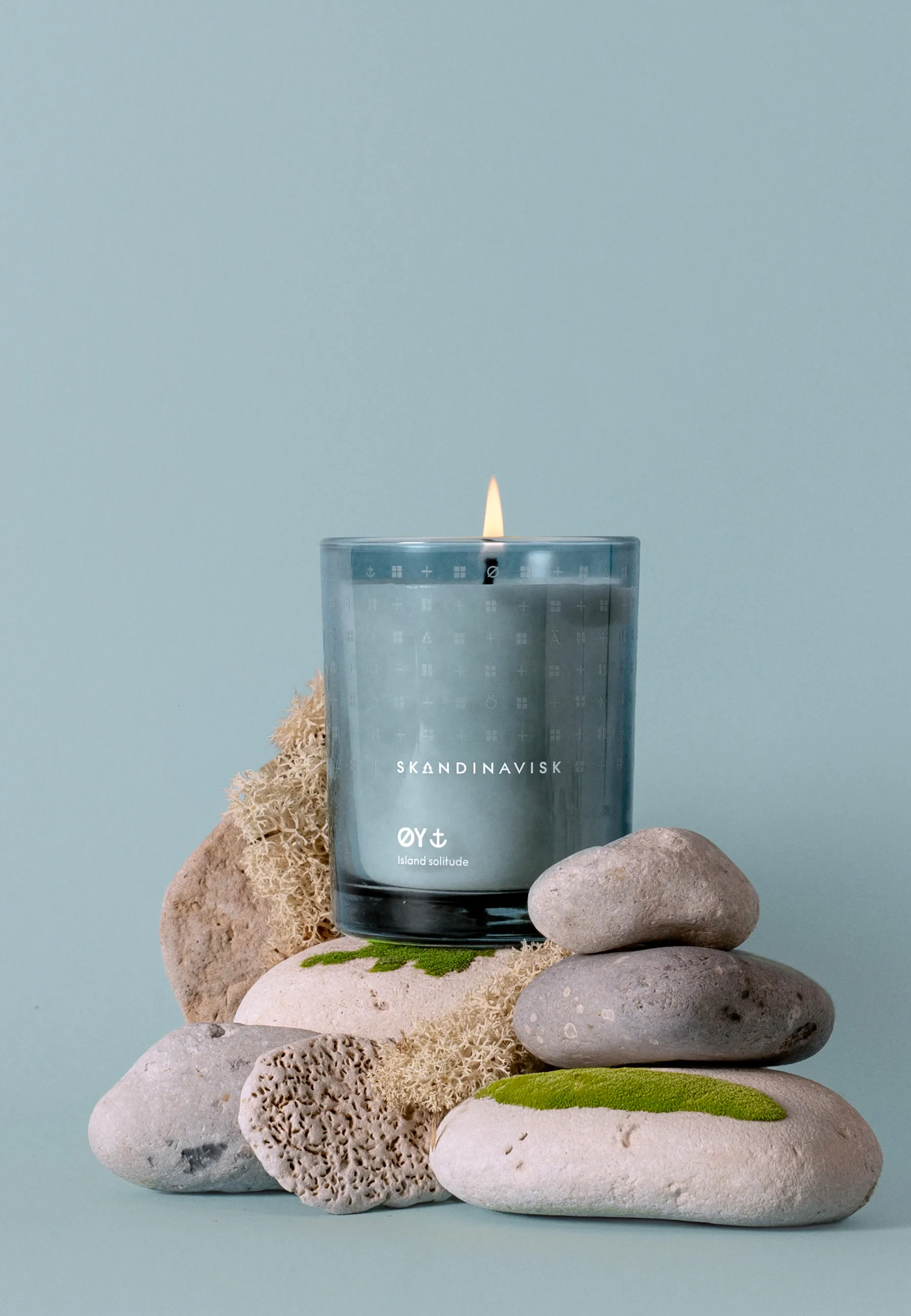 Øy scented candle with lid, 200 g Skandinavisk