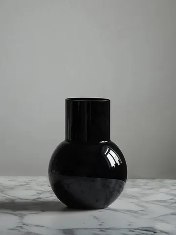Pallo 花瓶 - 黑色_20cm - Skrufs Glasbruk