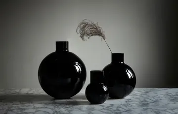 Pallo 花瓶 - 黑色_20cm - Skrufs Glasbruk