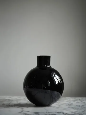Pallo 花瓶 - 黑色_31cm - Skrufs Glasbruk
