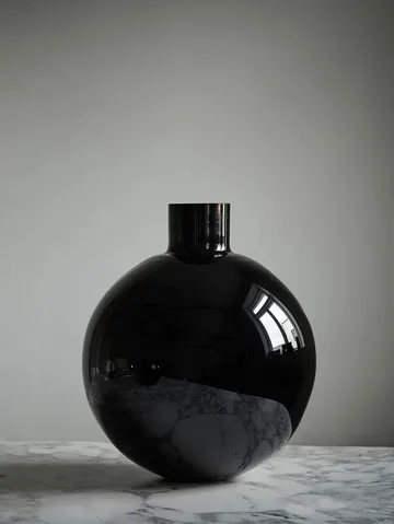 Pallo 花瓶 - 黑色_37cm - Skrufs Glasbruk