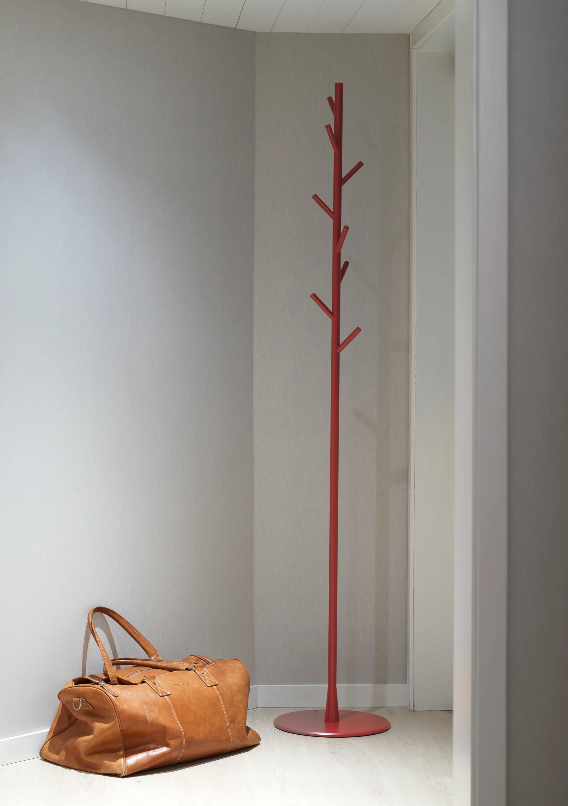 Sticks 衣架/架子 floor, Rosehip SMD Design