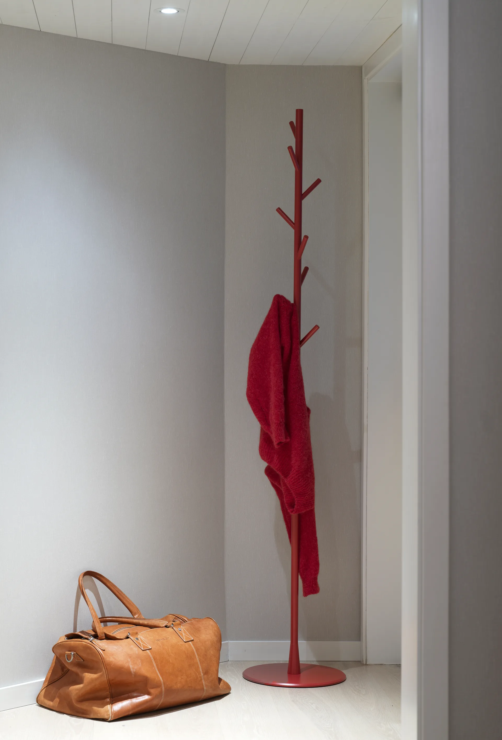 Sticks 衣架/架子 floor, Rosehip SMD Design